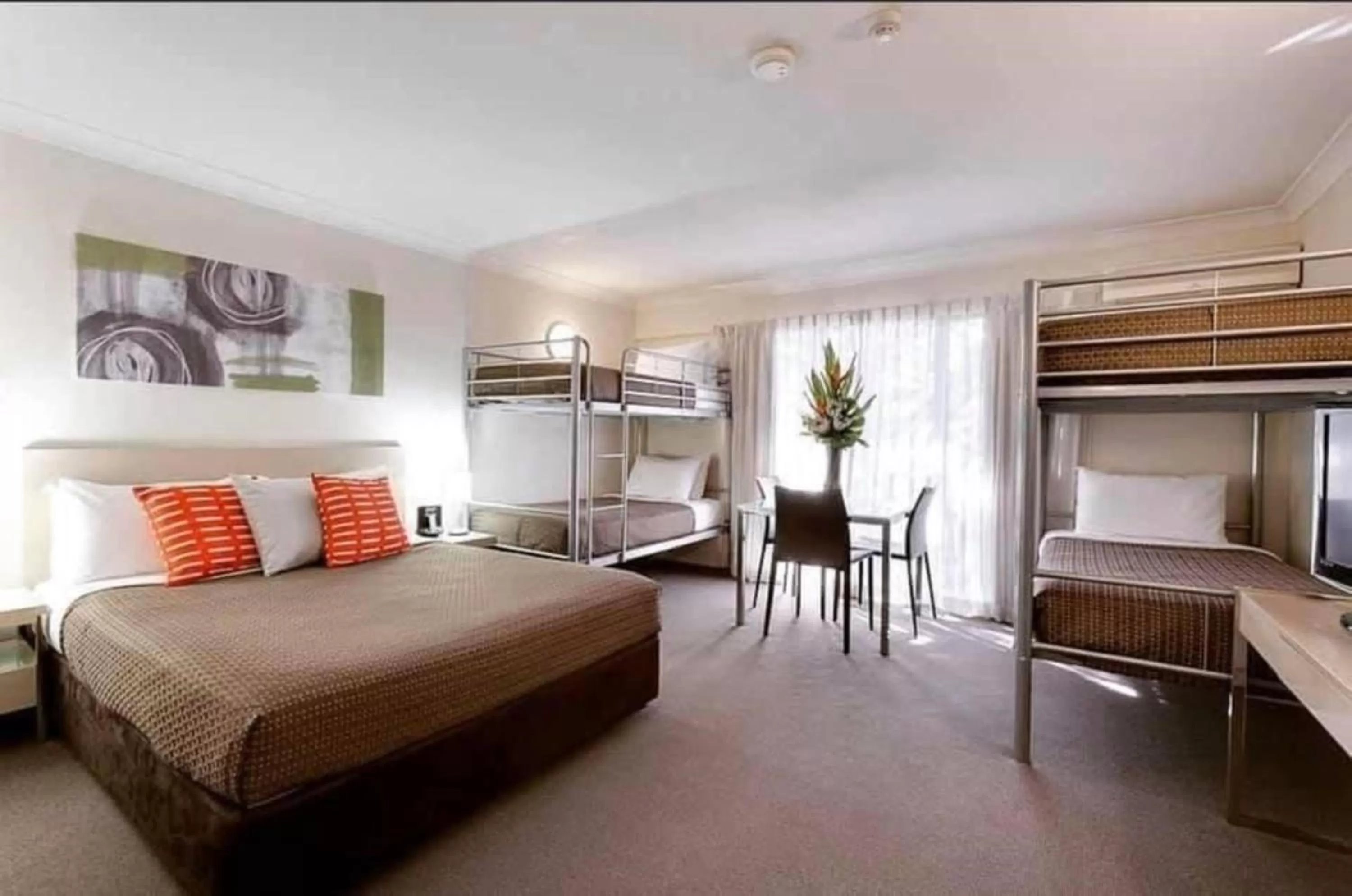 Bed in ibis Styles Canberra Tall Trees