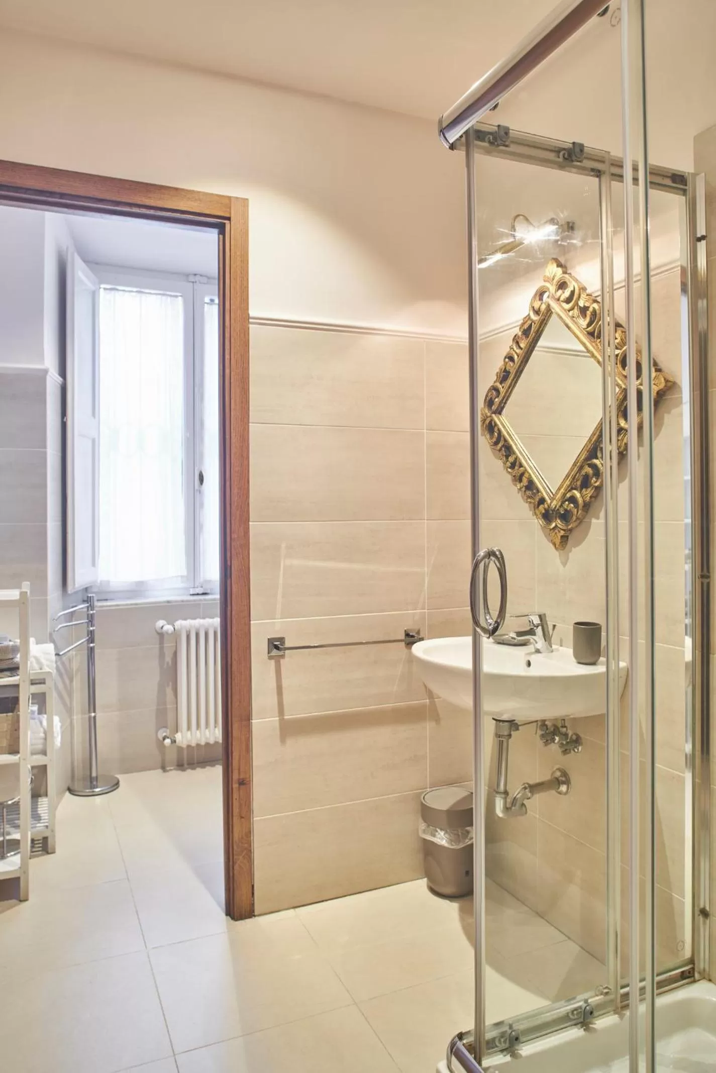 Bathroom in Palazzo del Magnifico B&B