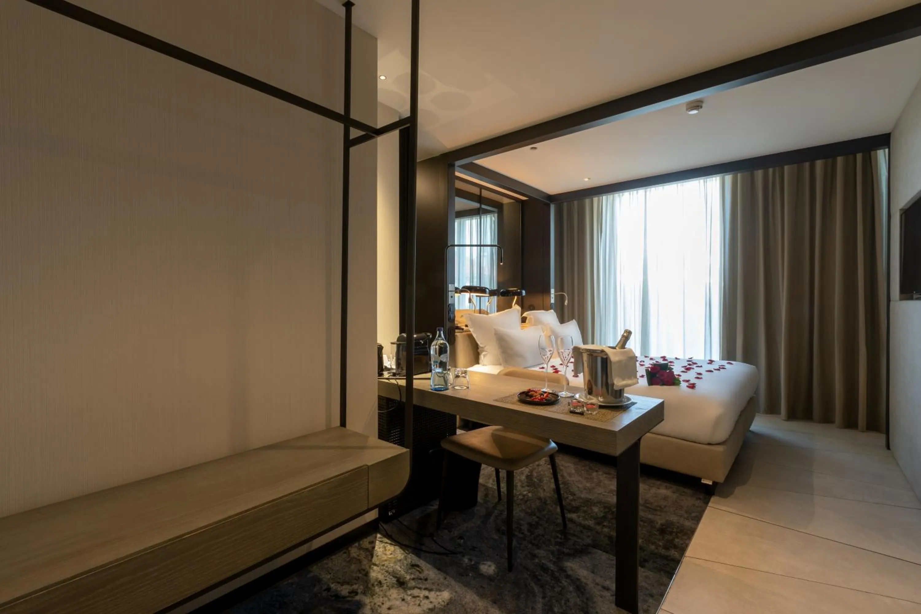 Bed in Porto Royal Bridges Hotel