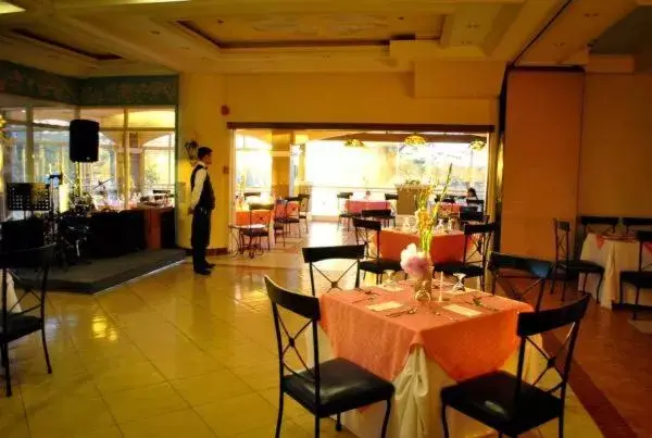 Breakfast, Restaurant/Places to Eat in Hotel Elizabeth - Baguio