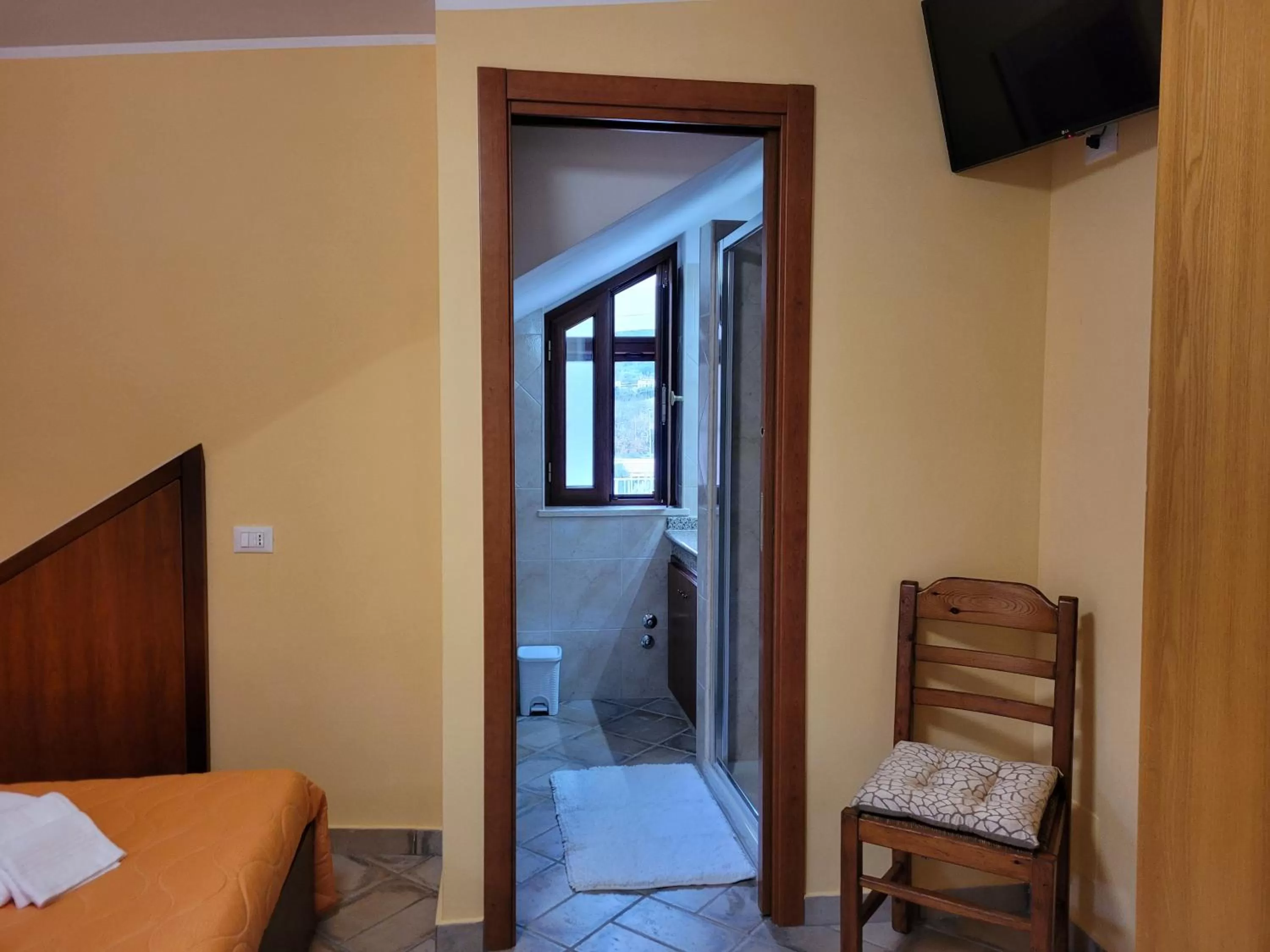 Alloggio turistico Magnifico Alessandro Valle Bernardo 04025 Lenola nei pressi di Fondi LT