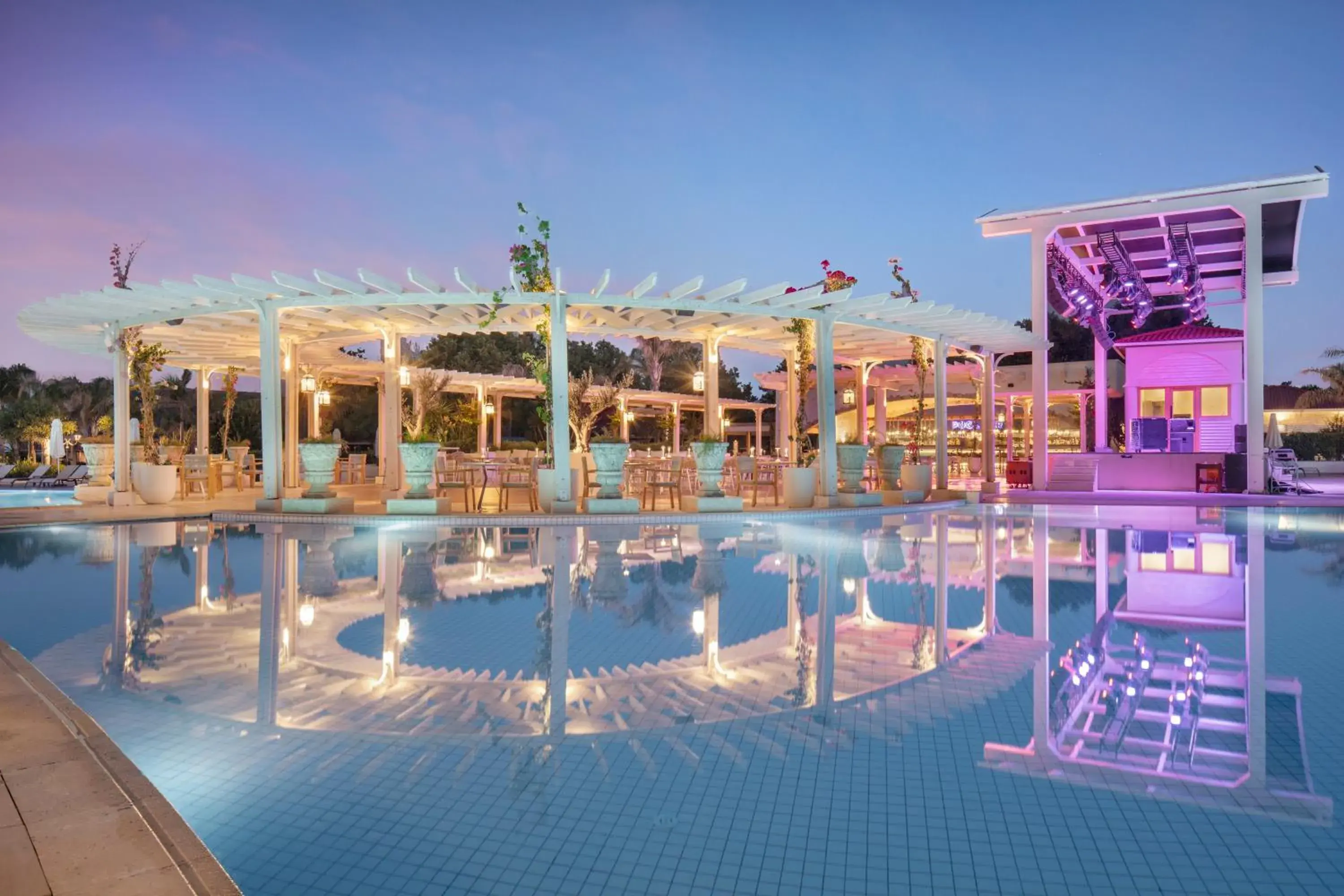 Lounge or bar, Swimming Pool in Ela Quality Resort Belek - Kids Concept