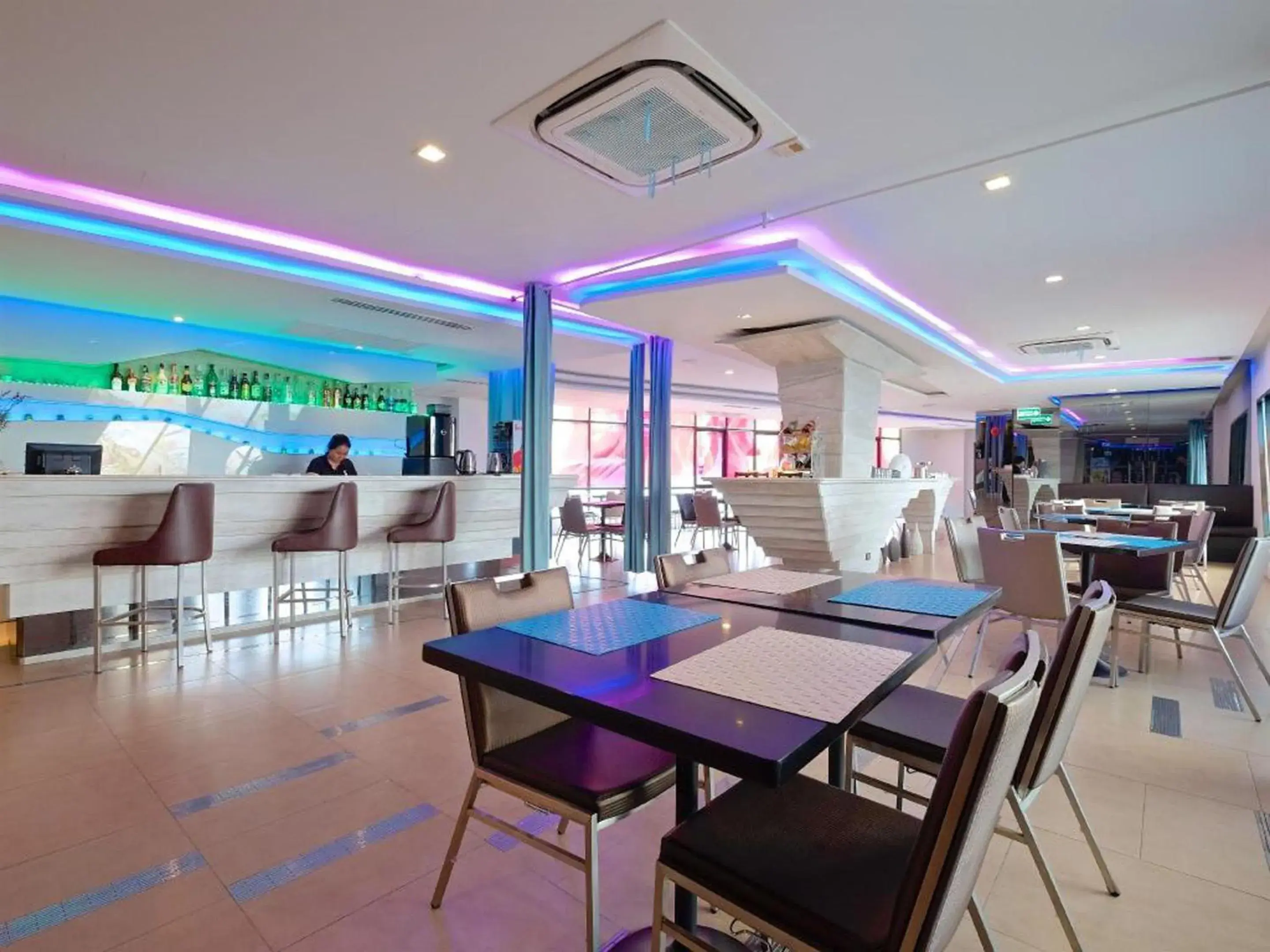 Lounge or bar in The Xtreme Hotel