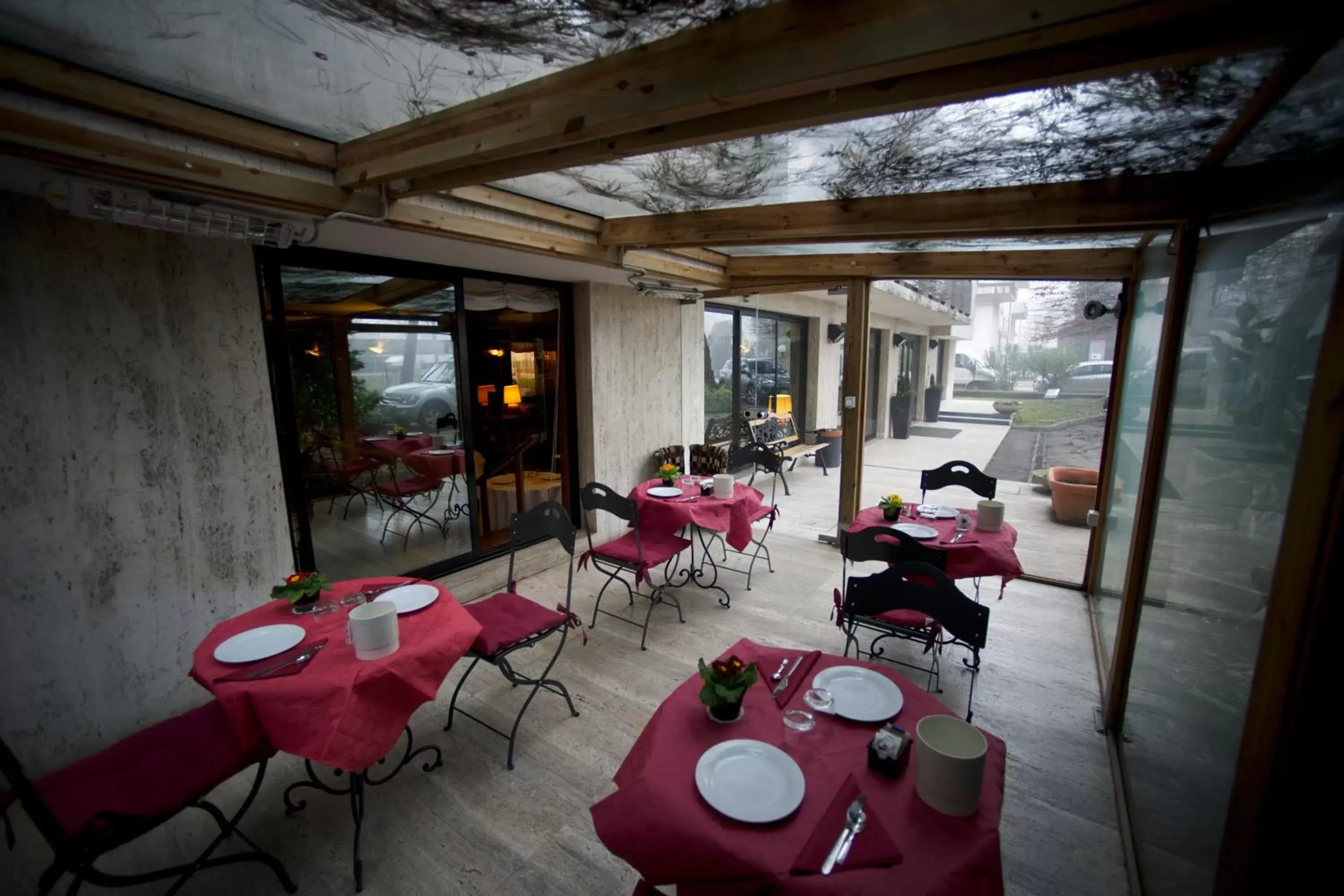 Restaurant/places to eat in Club Hotel Restaurant/places to eat in Club Hotel