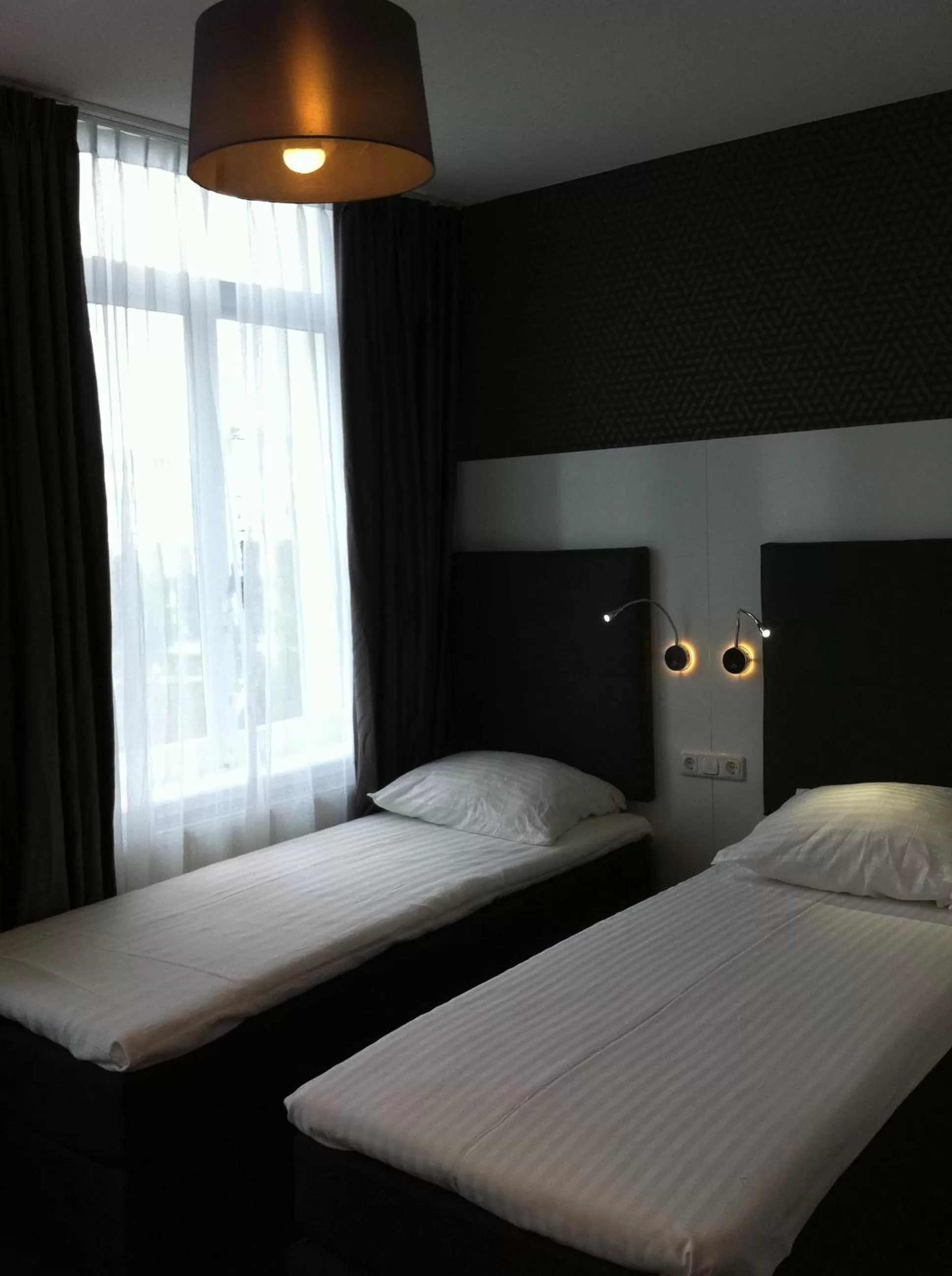 Bed in Hotel Vossius Vondelpark