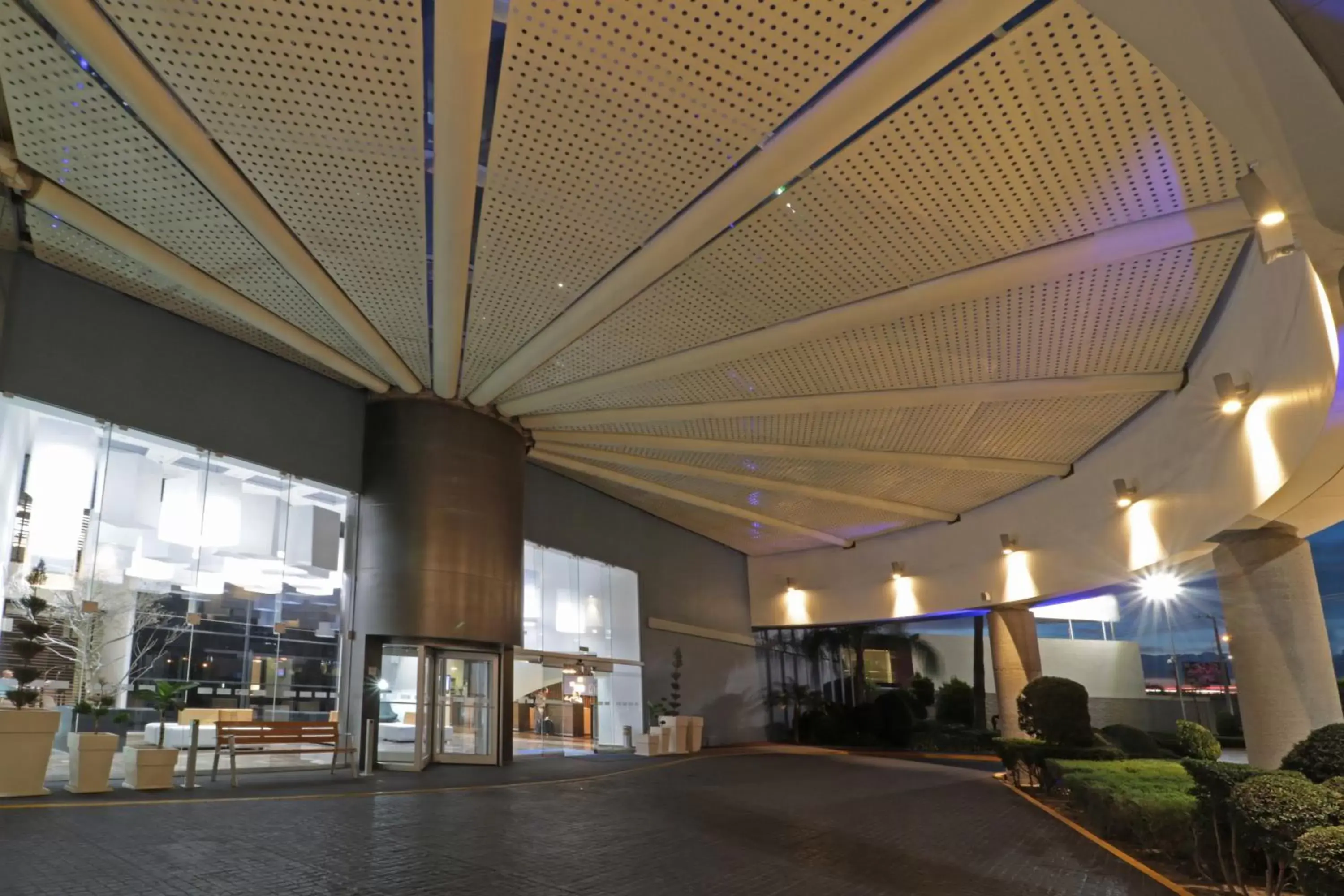 Property building in Holiday Inn Express San Luis Potosí by IHG Property building in Holiday Inn Express San Luis Potosí by IHG