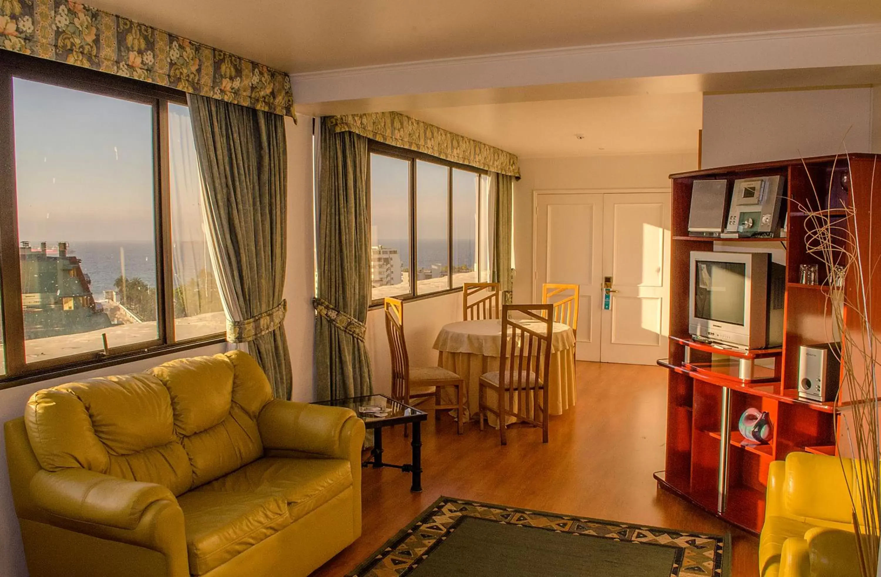 Photo of the whole room, Seating Area in Gala Hotel