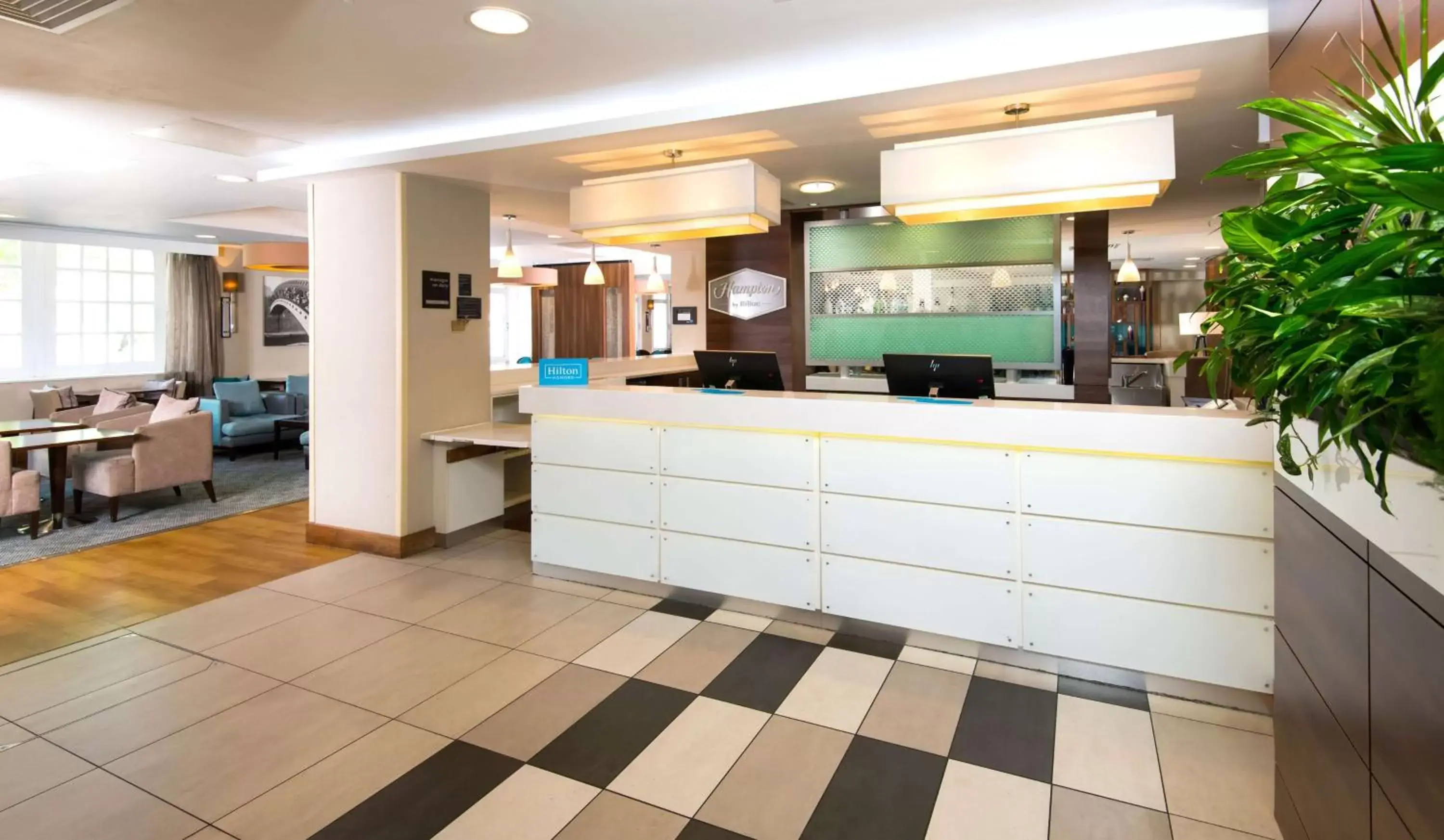 Lobby or reception, Lobby/Reception in Hampton by Hilton Birmingham Jewellery Quarter