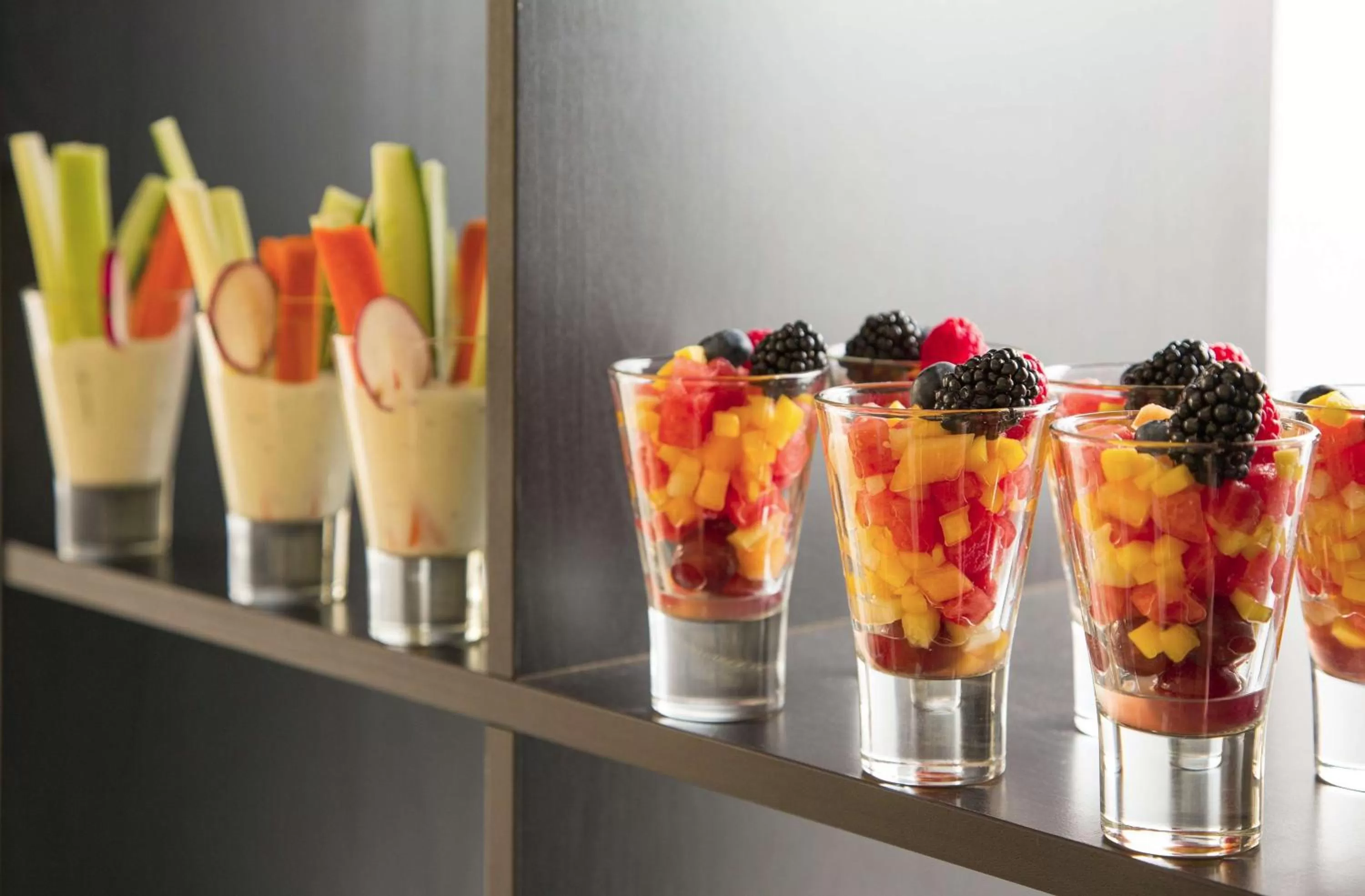 Restaurant/places to eat in DoubleTree by Hilton Chicago - Oak Brook