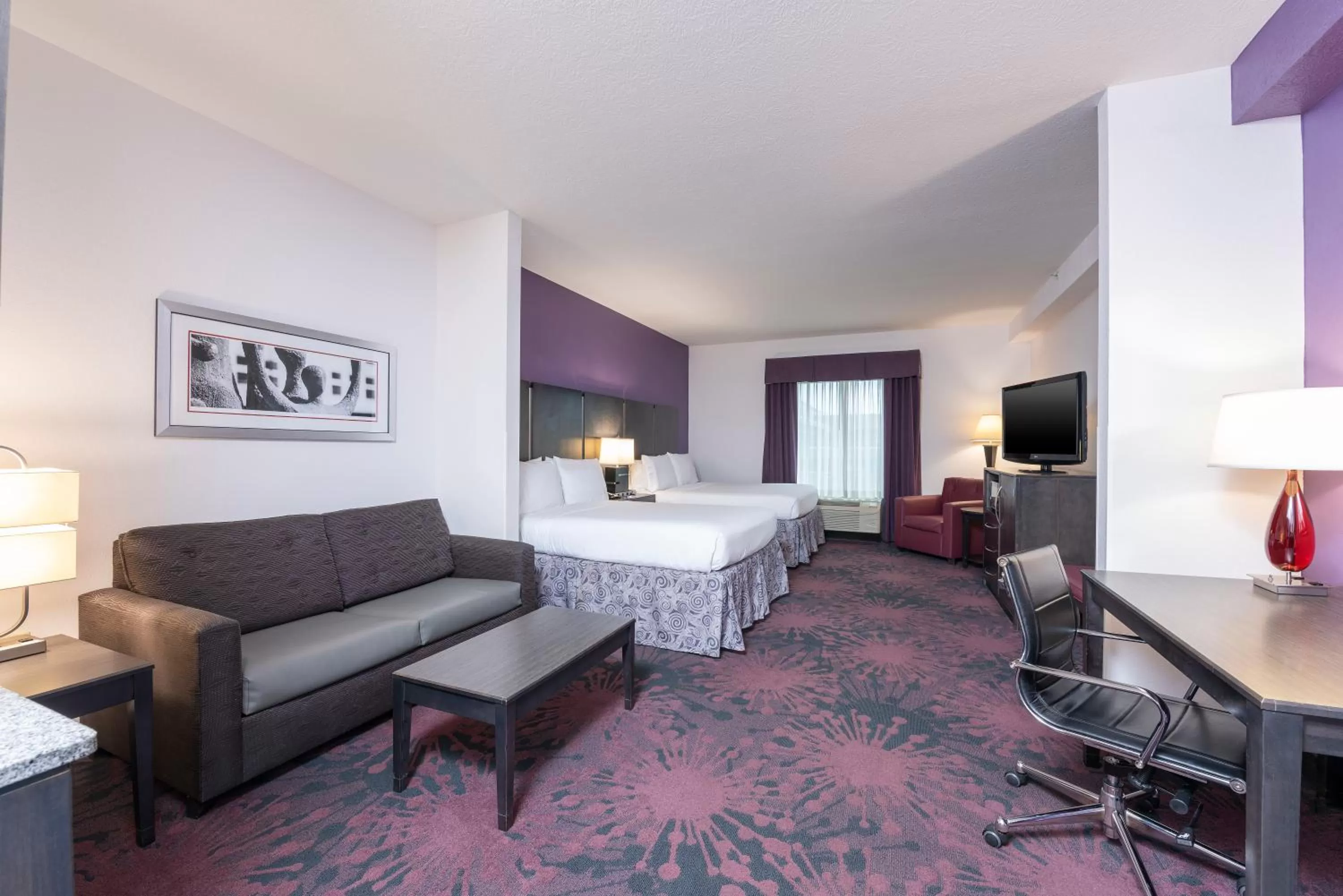 Double room with Two Double Beds - Disability Access Hearing Accessible in Holiday Inn Express & Suites Columbus - Polaris Parkway / COLUMBUS, an IHG Hotel