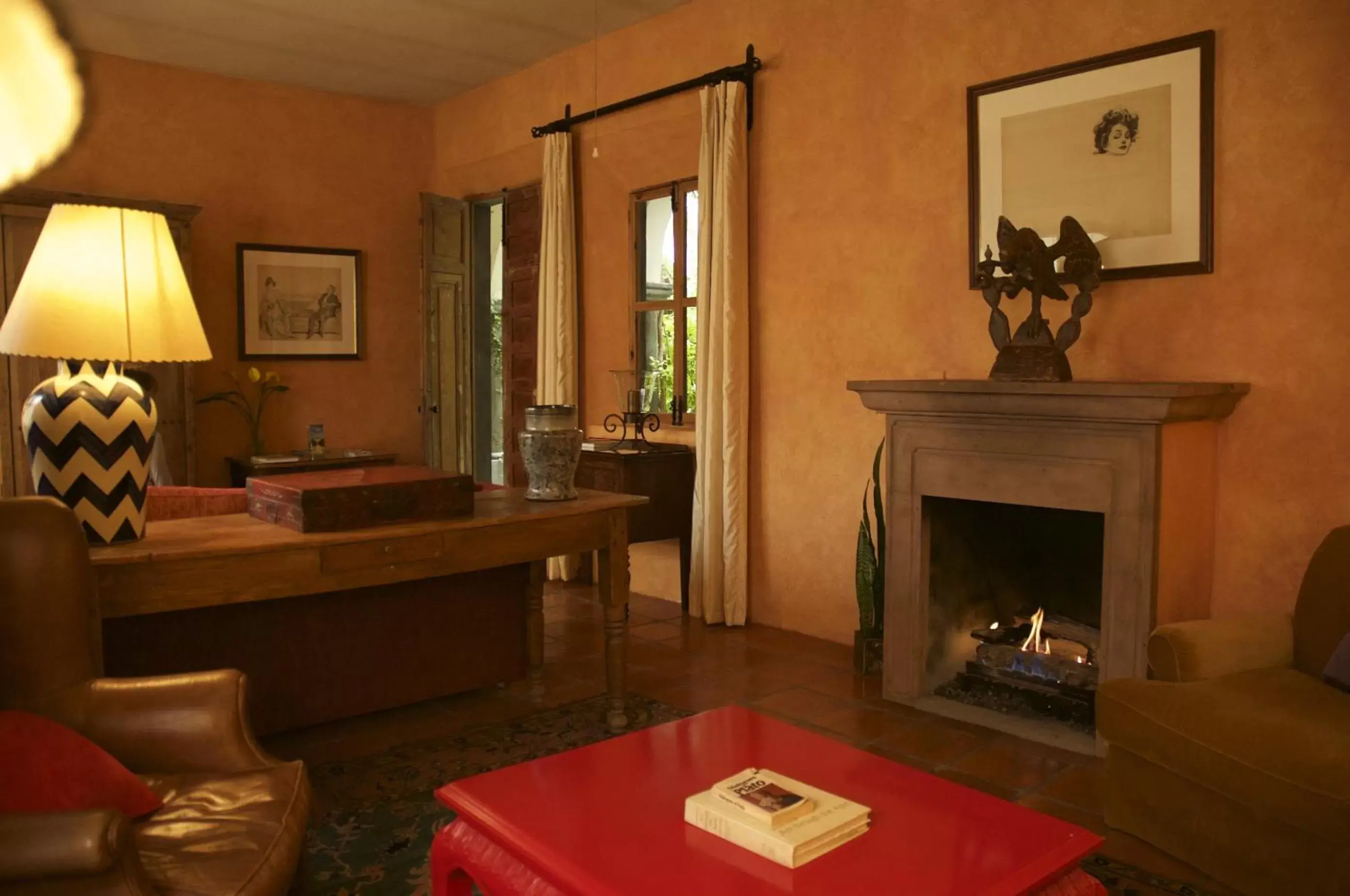 Communal lounge/ TV room in Casa Mision de San Miguel