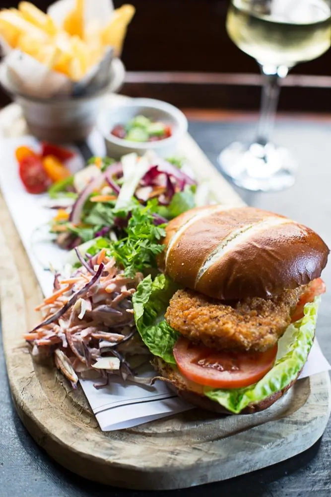 Food and drinks in Bayards Cove Inn