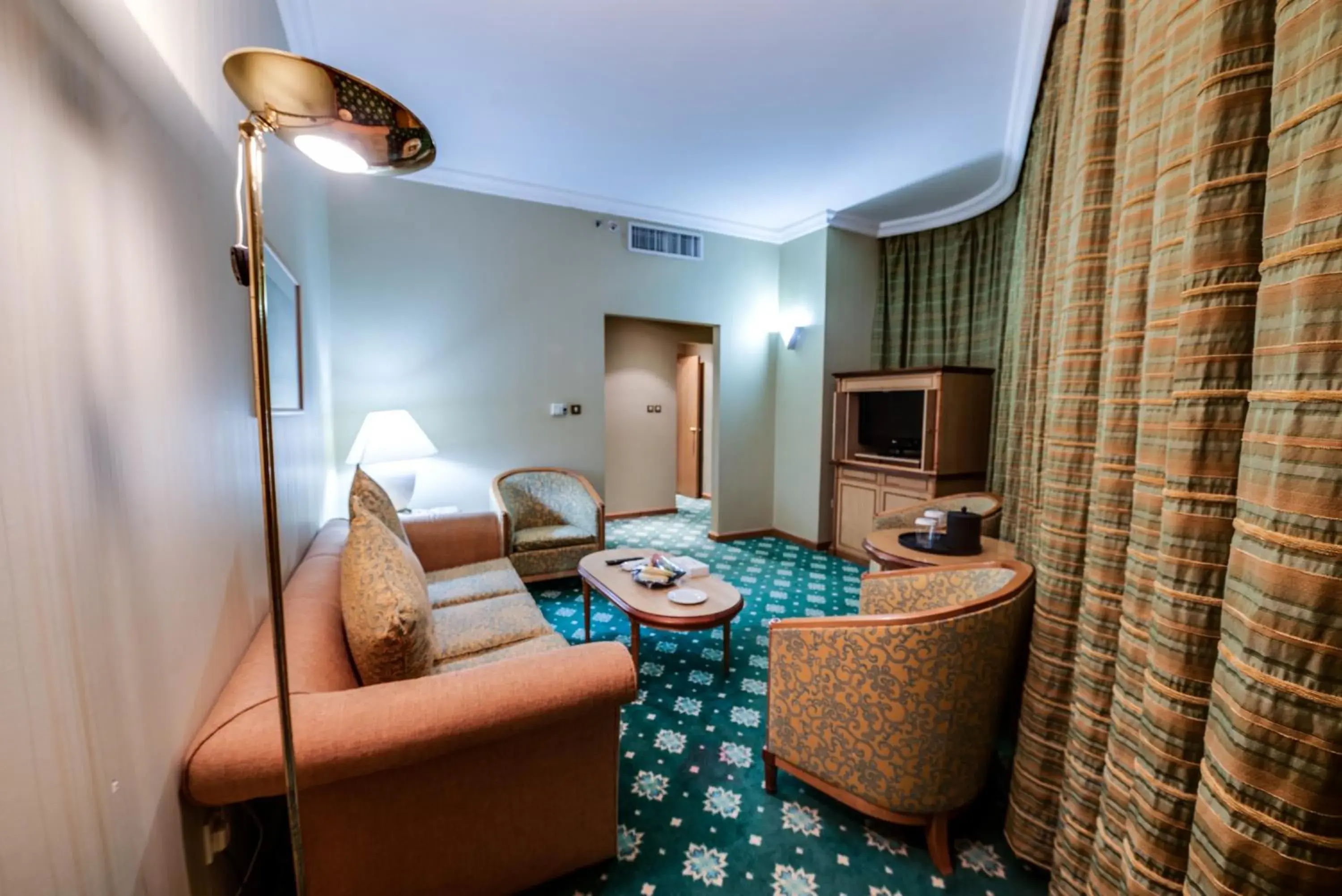 Living room, Seating Area in Grand Continental Flamingo Hotel