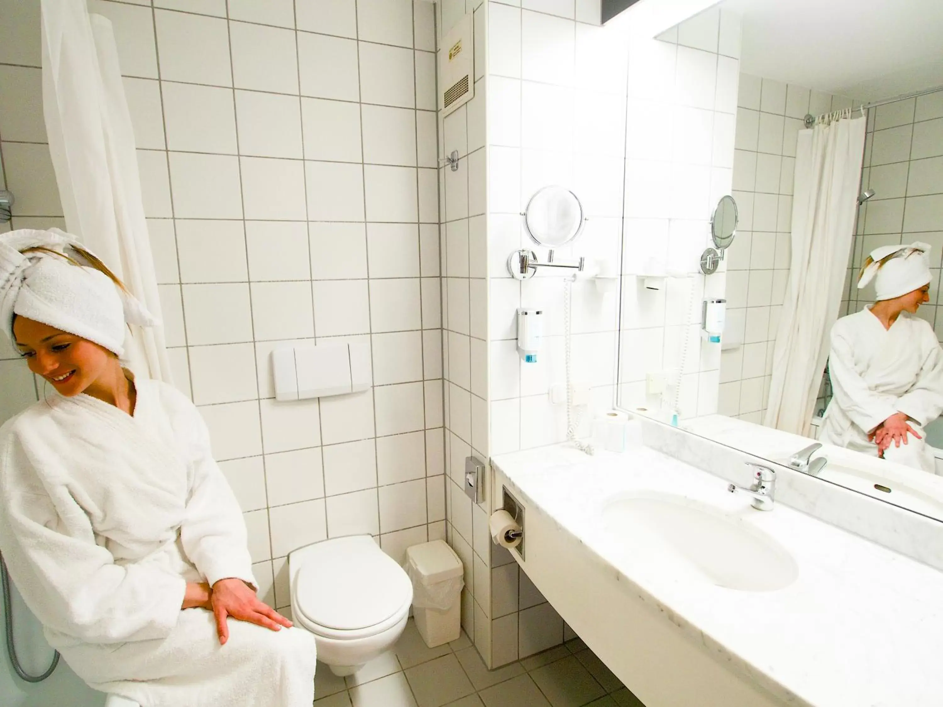 Staff, Bathroom in Arion Cityhotel Vienna und Appartements