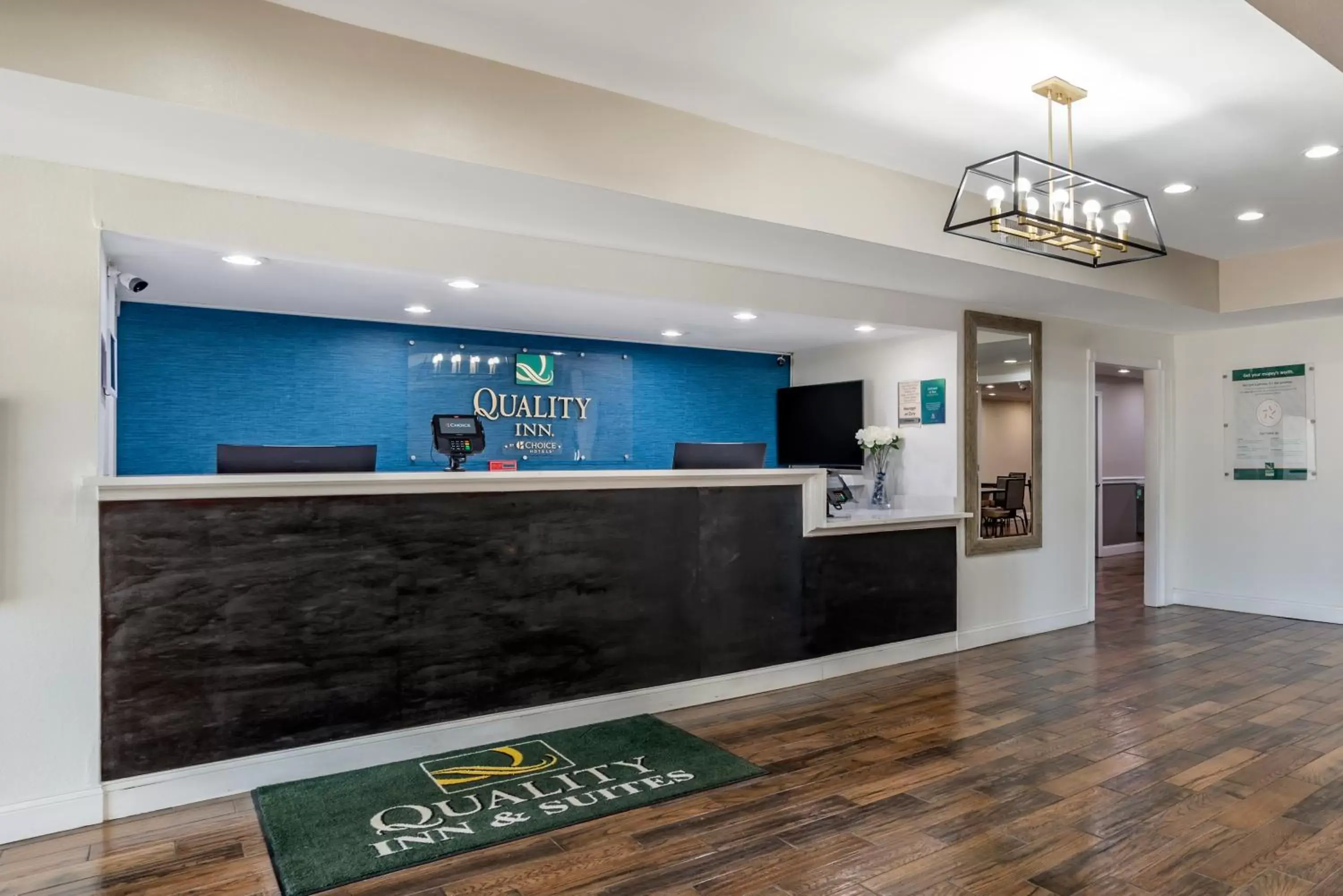 Lobby or reception in Quality Inn Lobby or reception in Quality Inn