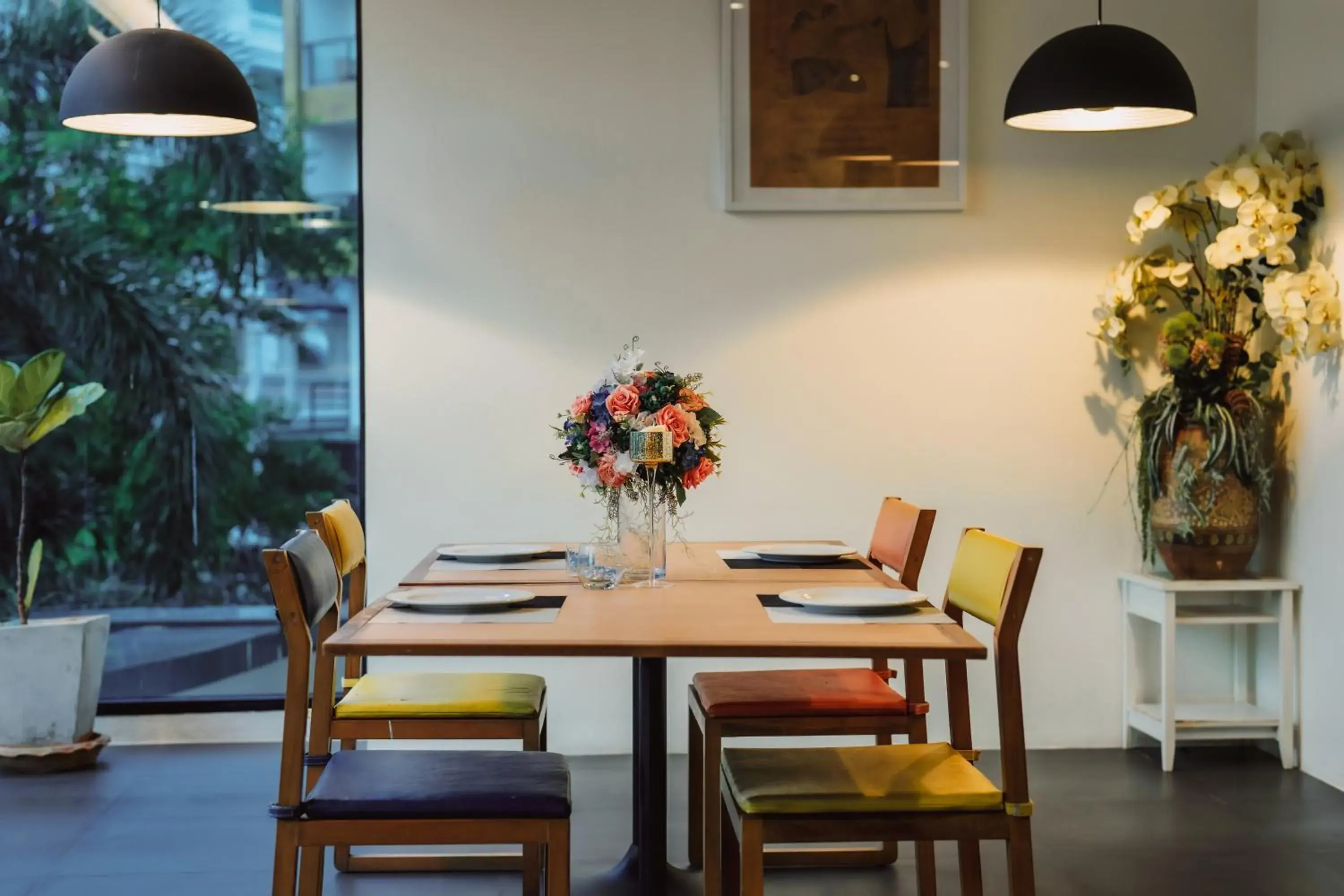 Restaurant/places to eat in The Lunar Patong Restaurant/places to eat in The Lunar Patong