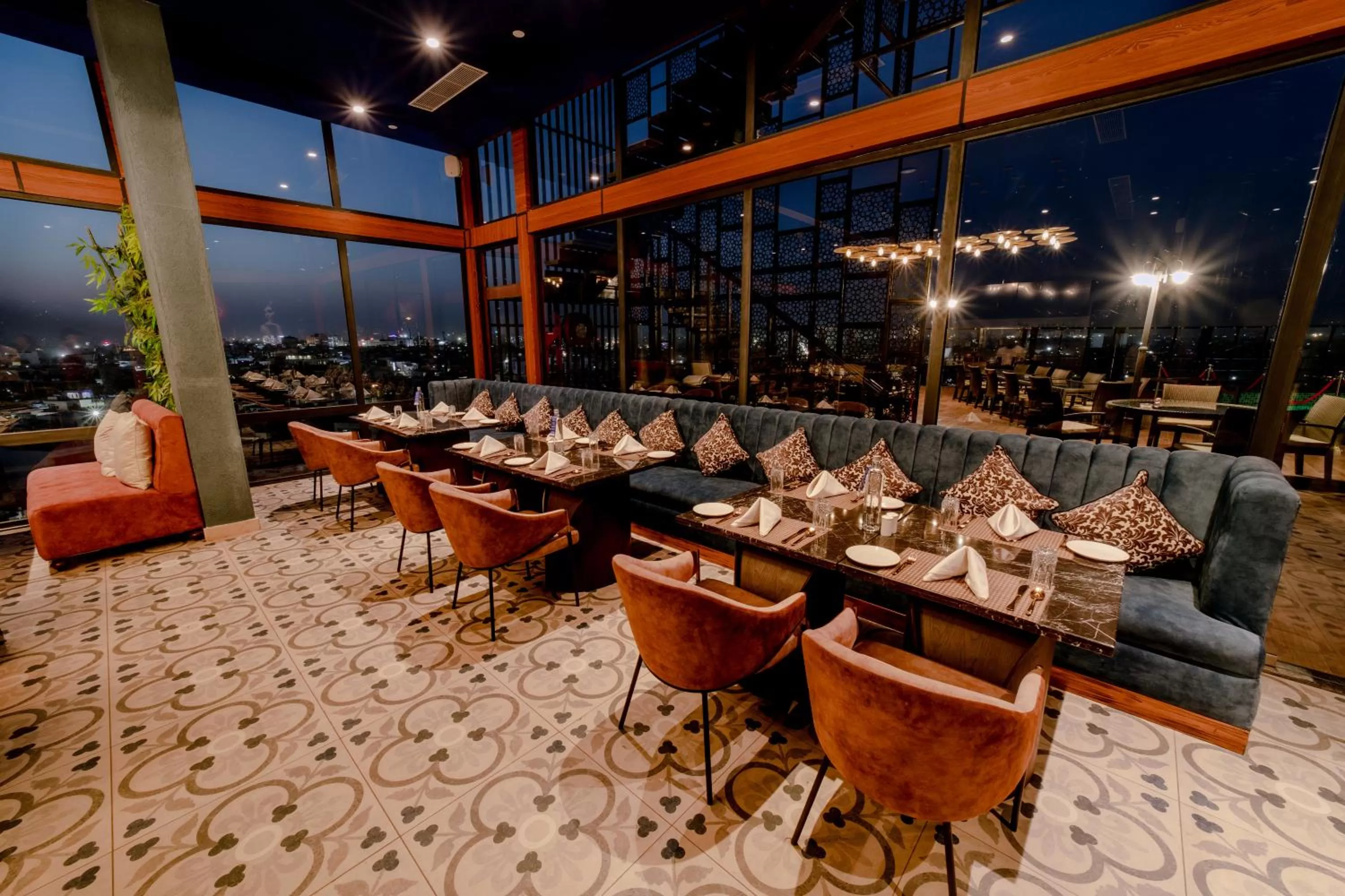 Restaurant/places to eat in Sarovar Portico Jaipur