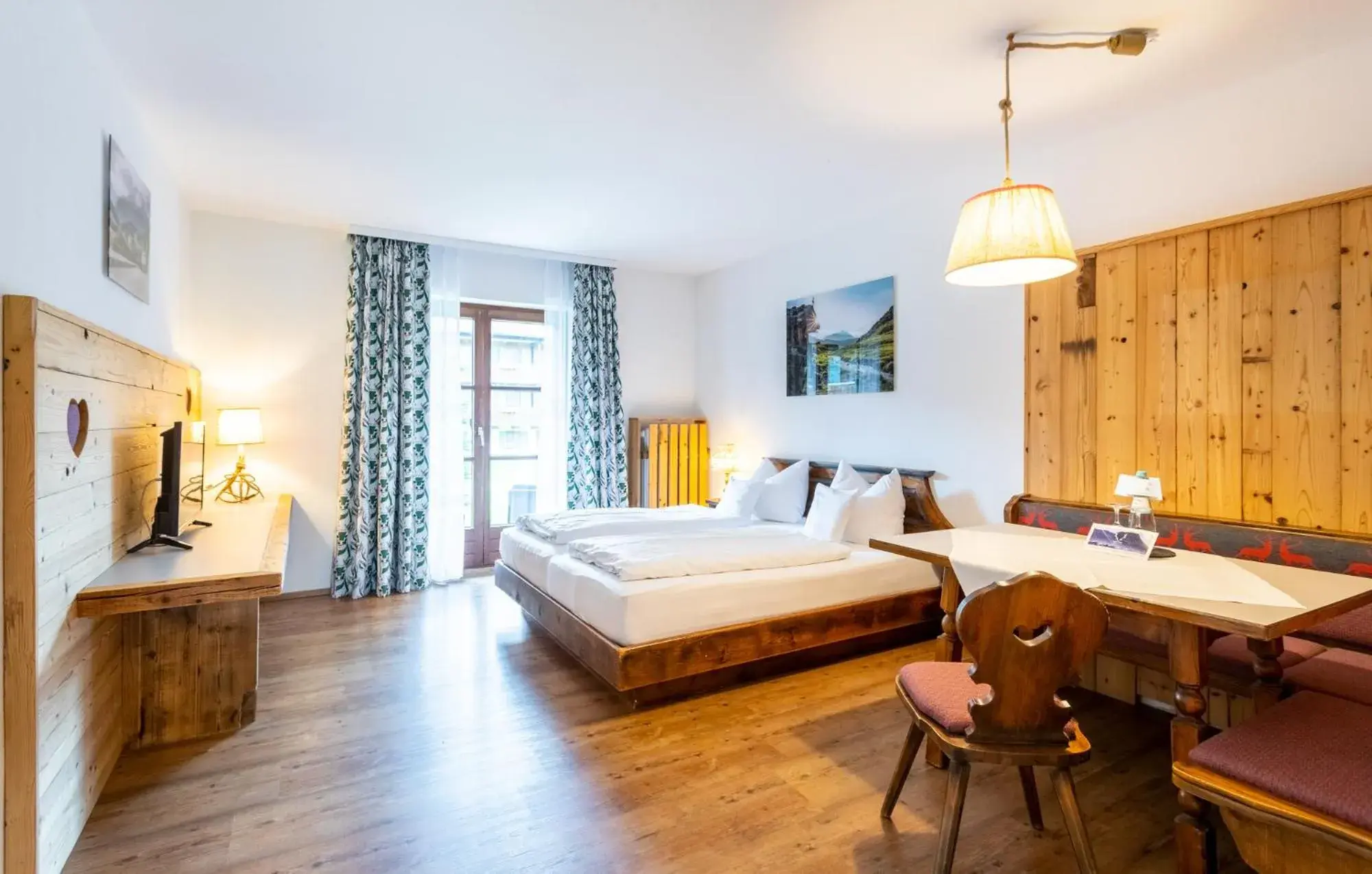 Family room with one Bedroom - single occupancy in Das Bergmayr - Chiemgauer Alpenhotel Family room with one Bedroom - single occupancy in Das Bergmayr - Chiemgauer Alpenhotel