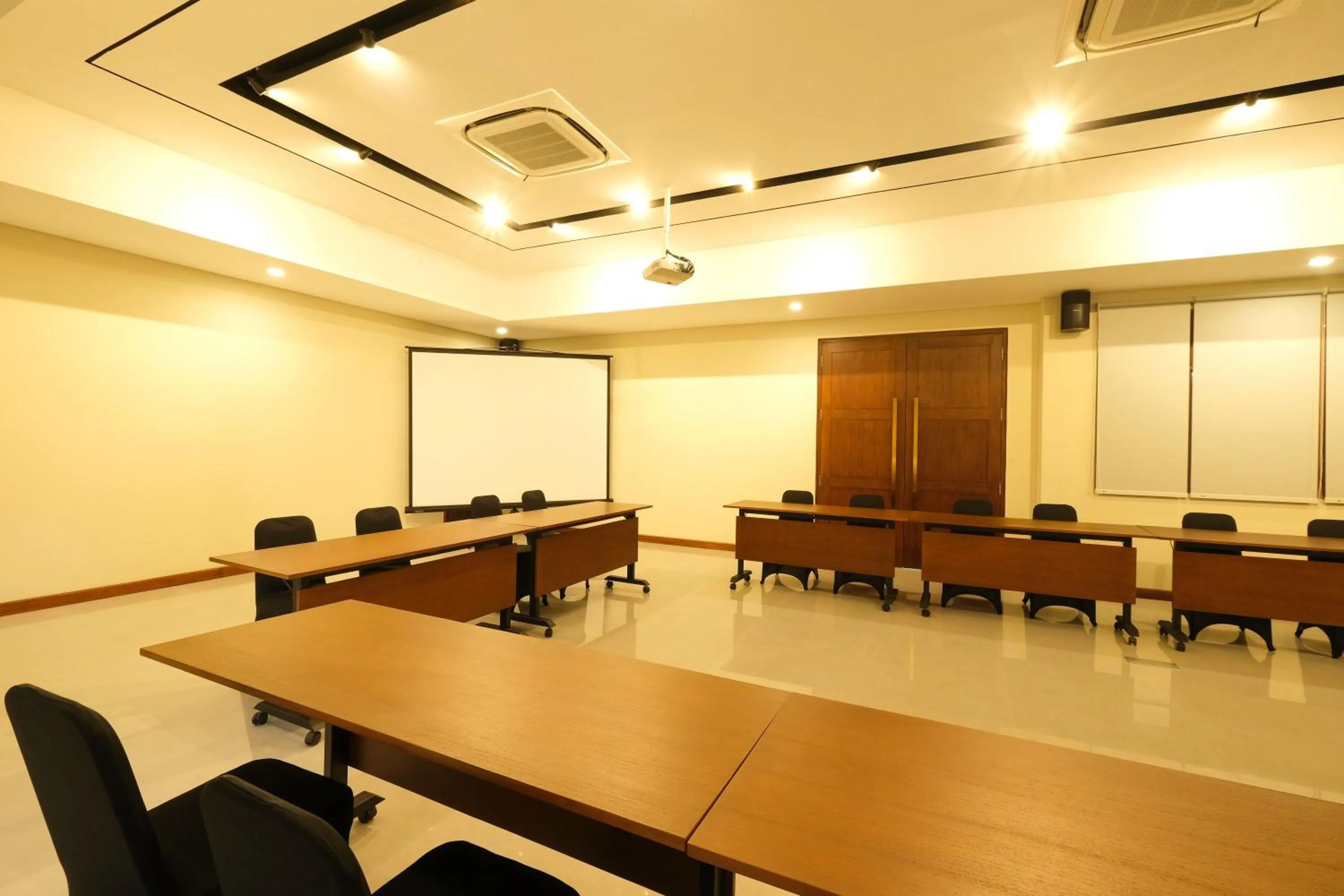 Meeting/conference room in Bhuwana Ubud Hotel and Farm