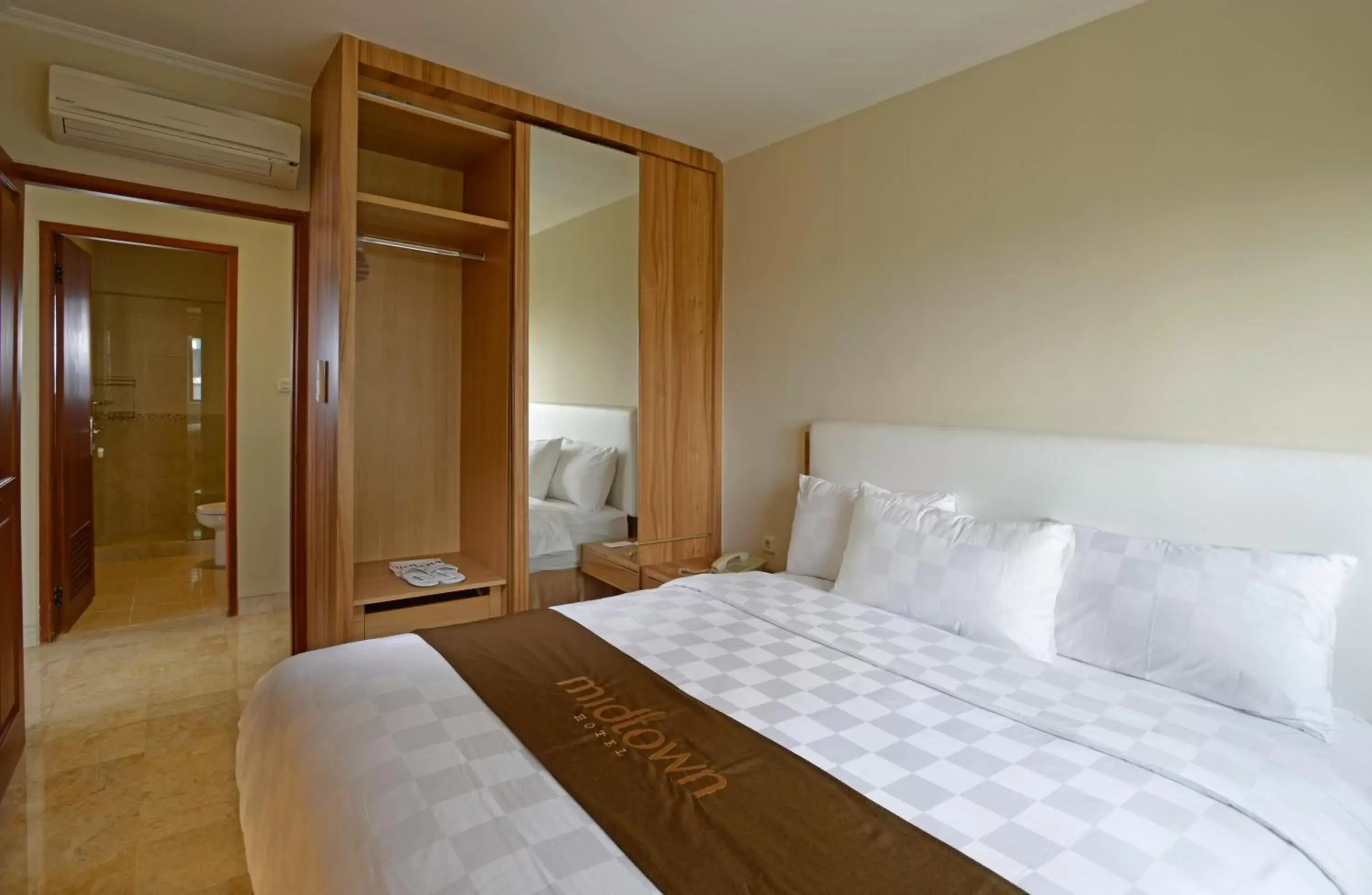 Bedroom, Bed in Midtown Residence Simatupang Jakarta