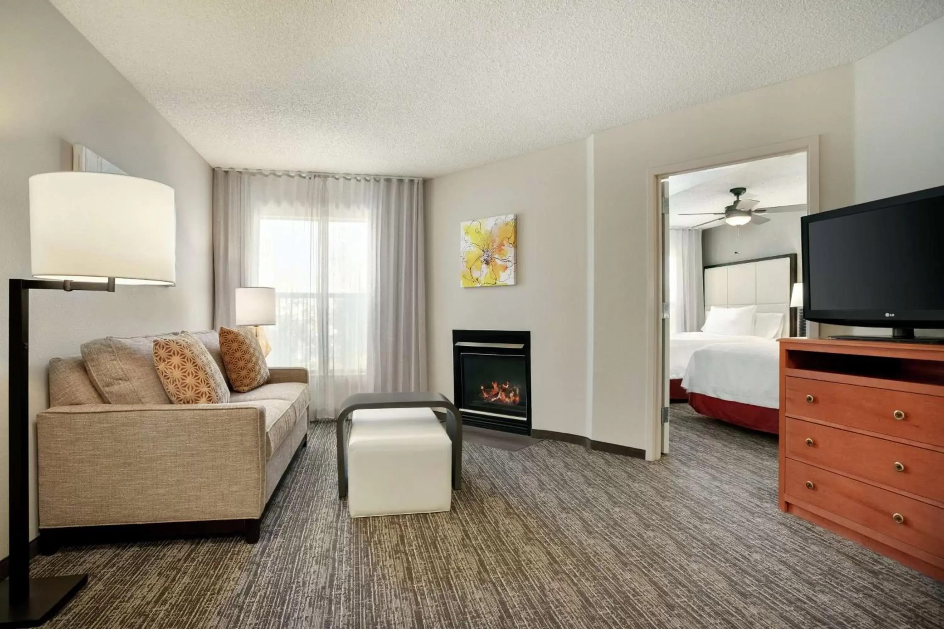 Bedroom, Seating Area in Homewood Suites by Hilton Phoenix-Chandler