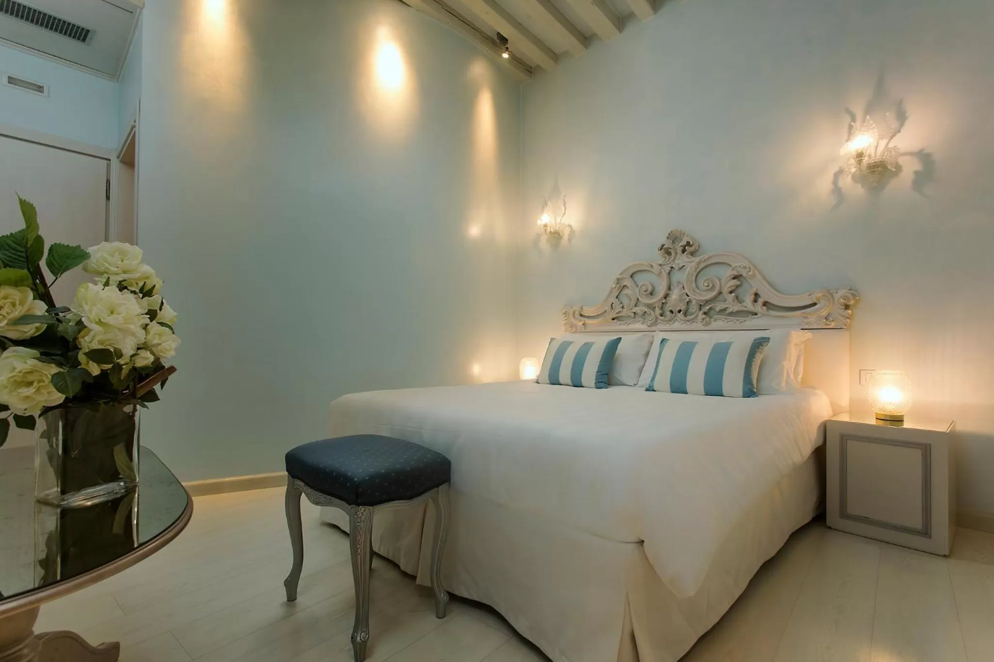 Bed in Relais Venezia