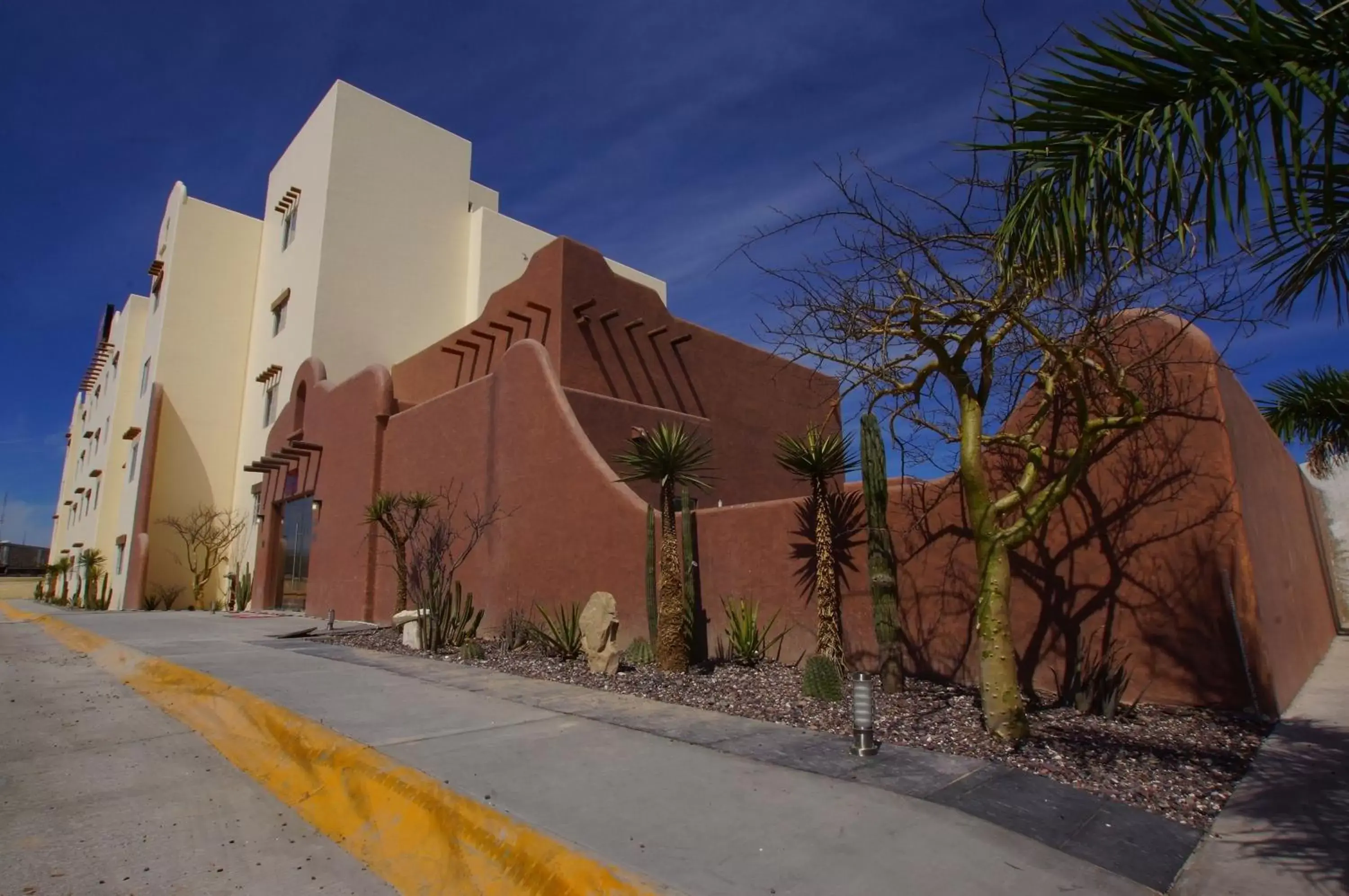 Facade/entrance, Property Building in Hotel Zar La Paz