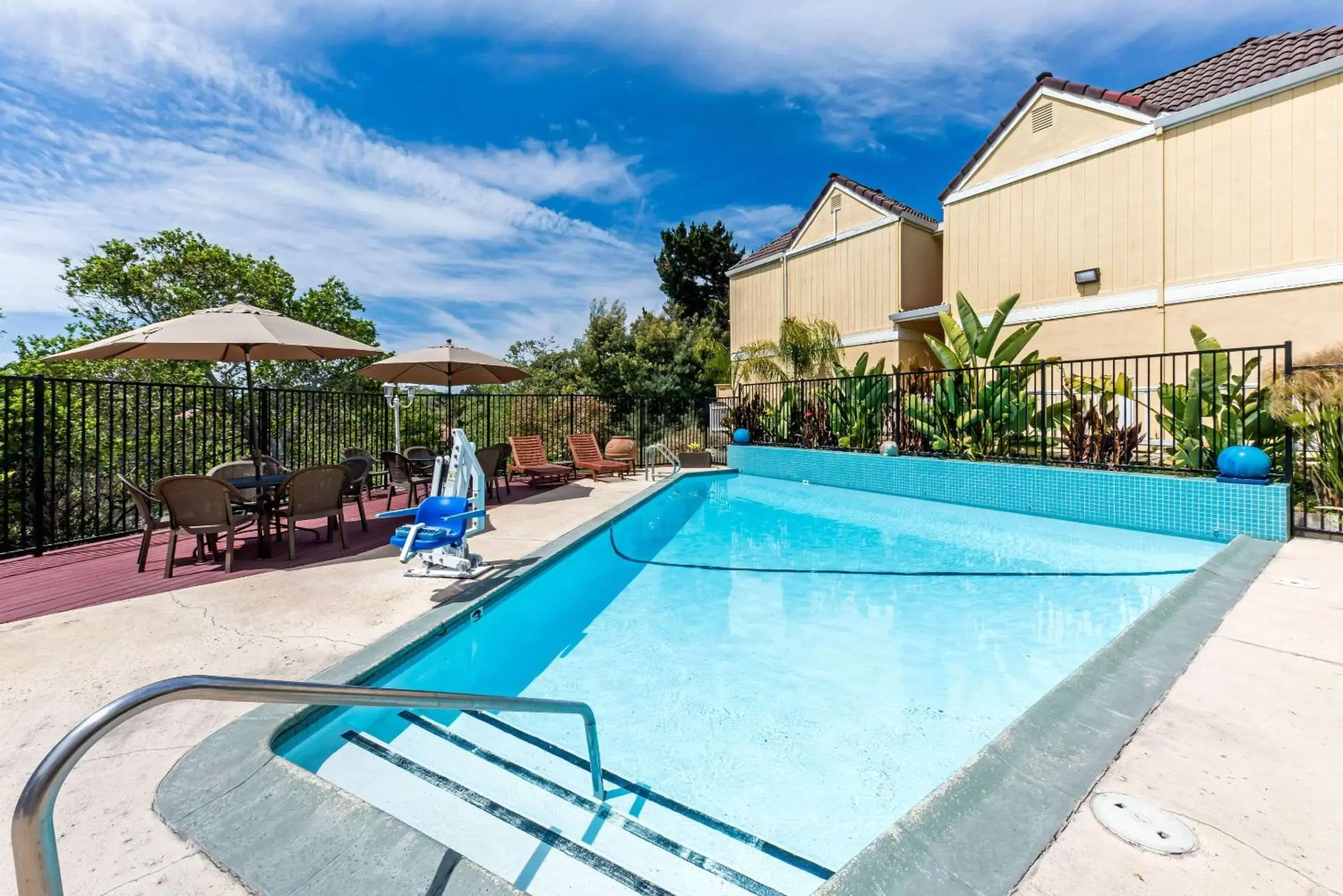 On site, Swimming Pool in Quality Inn & Suites Capitola