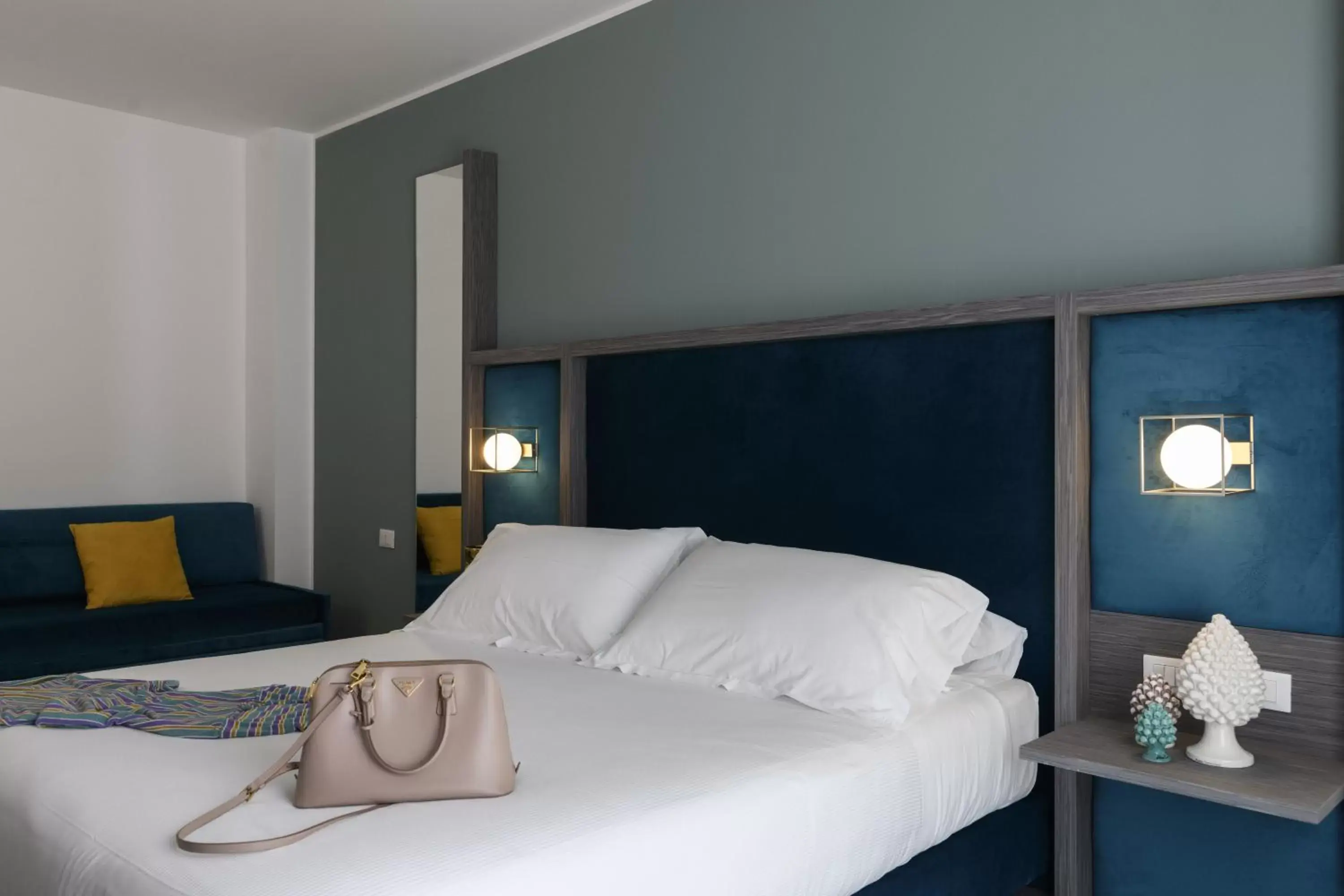Bed in Resort La Battigia Beach & Spa