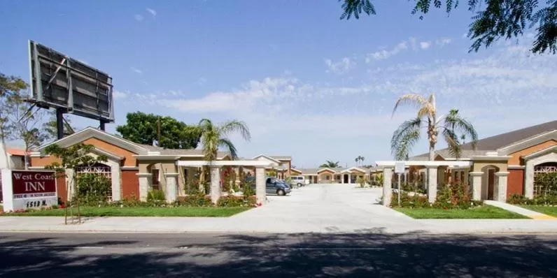 Facade/entrance in West Coast Inn Santa Ana