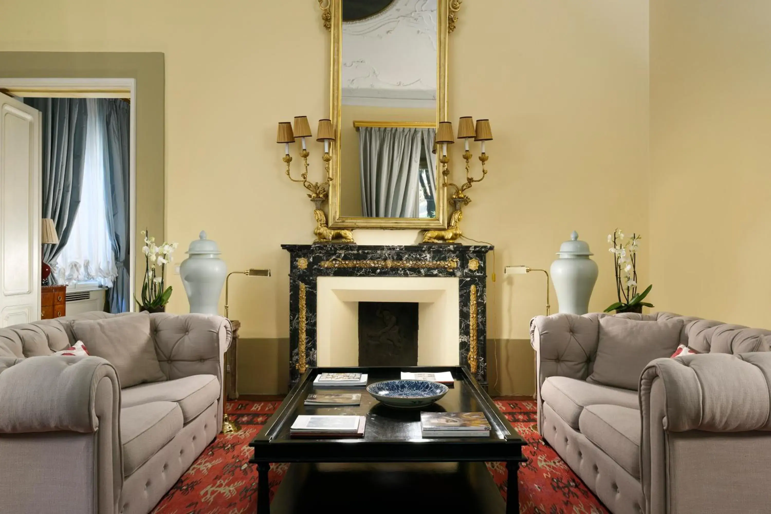 Living room, Seating Area in Al Palazzo del Marchese di Camugliano Residenza d'Epoca