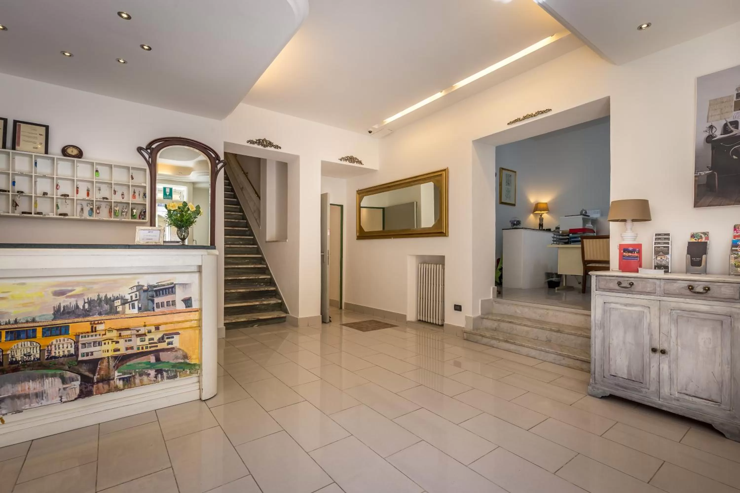 Lobby or reception in HOTEL VENETO con accesso ZTL