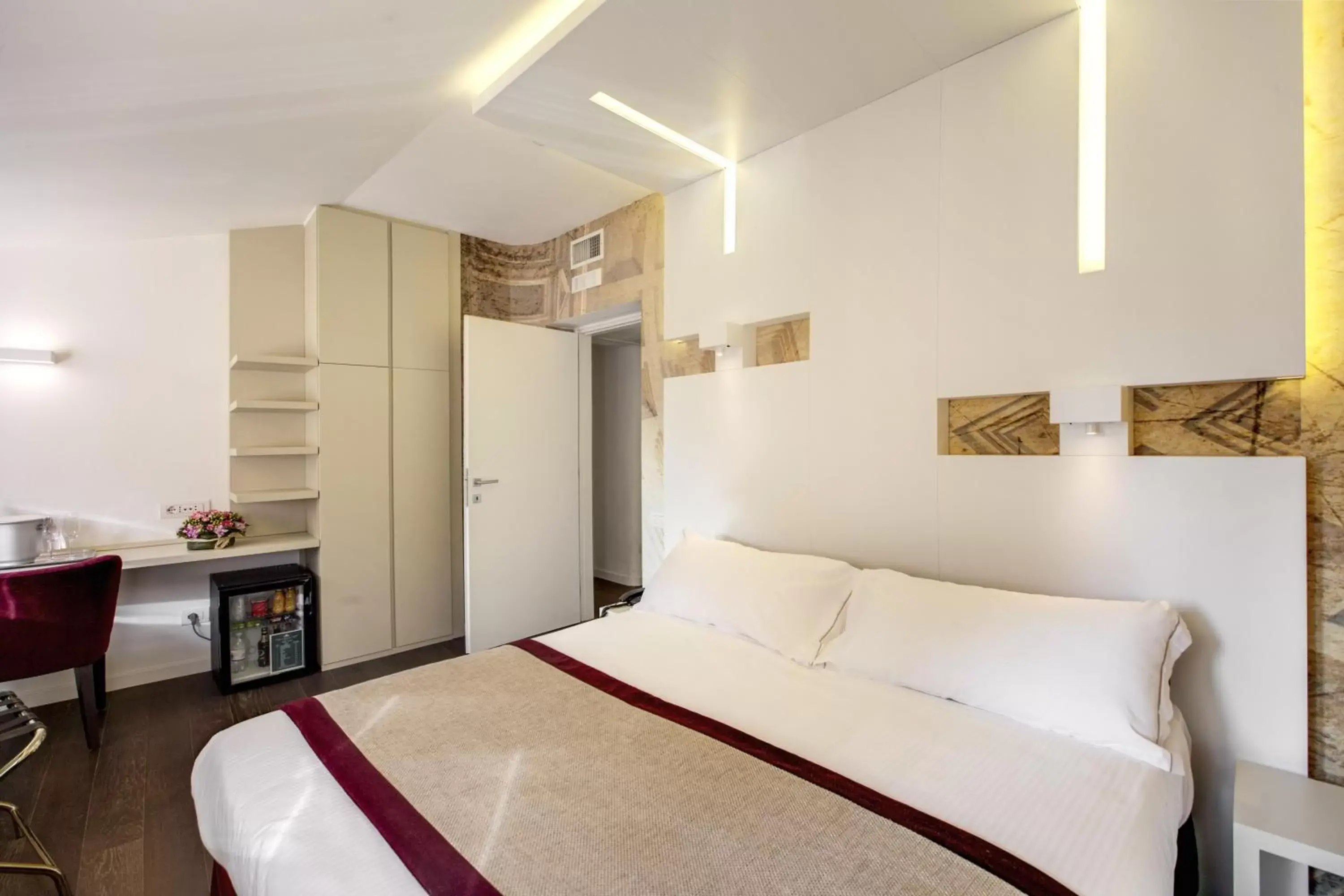 Bedroom, Bed in Albergo Abruzzi