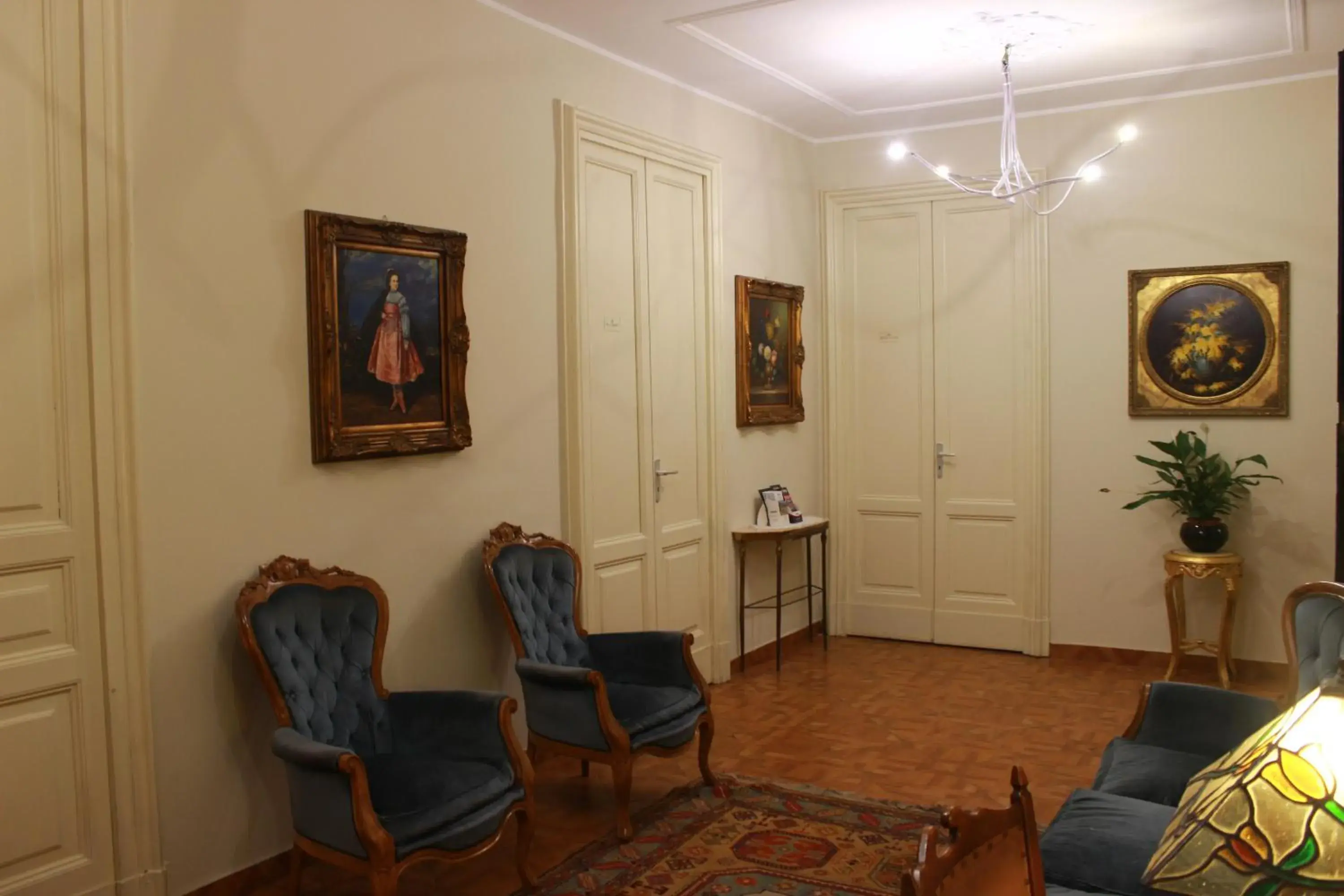 Living room, Seating Area in Umberto House Catania