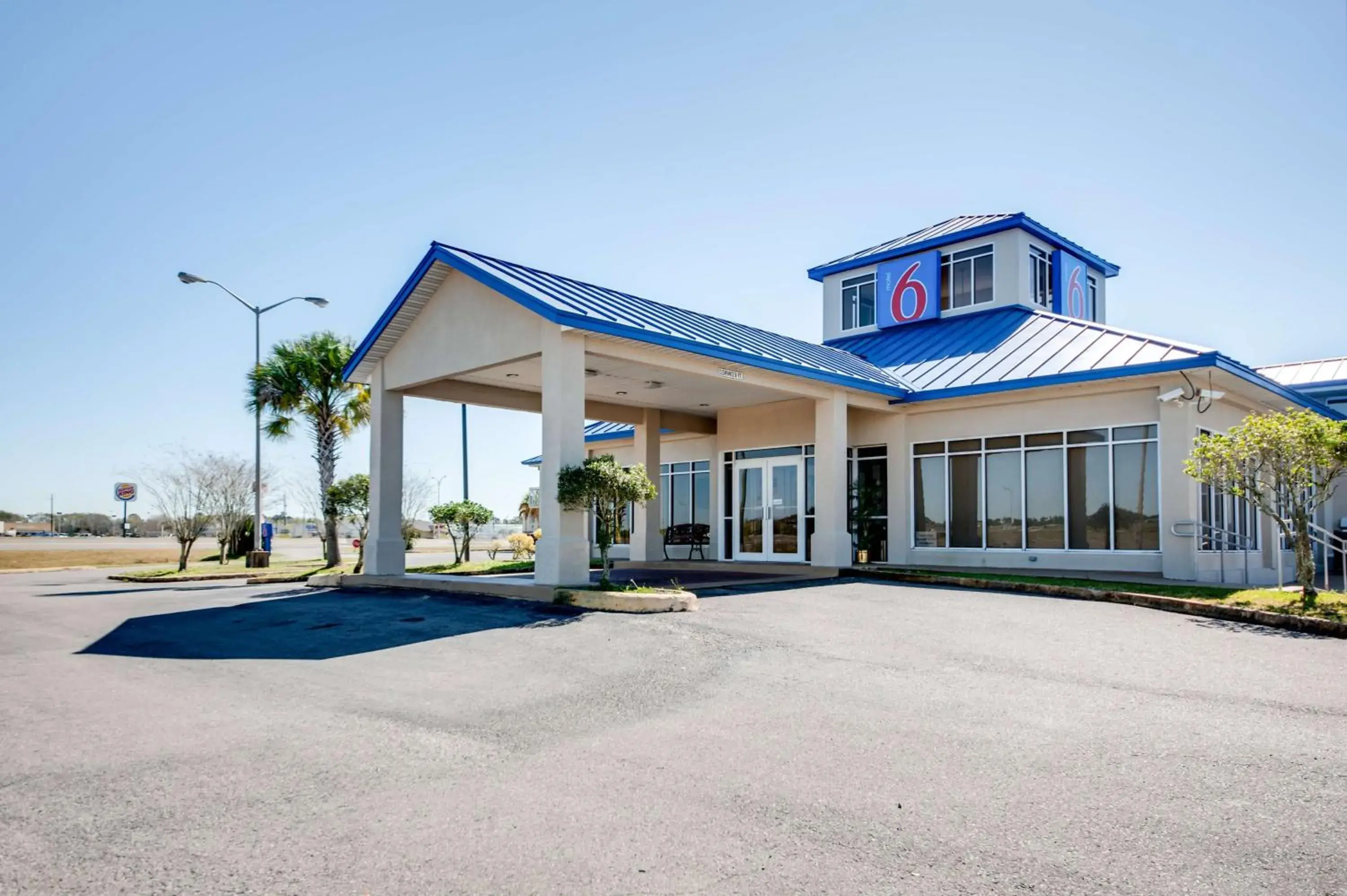 Property building in Motel 6-Jennings, LA Property building in Motel 6-Jennings, LA