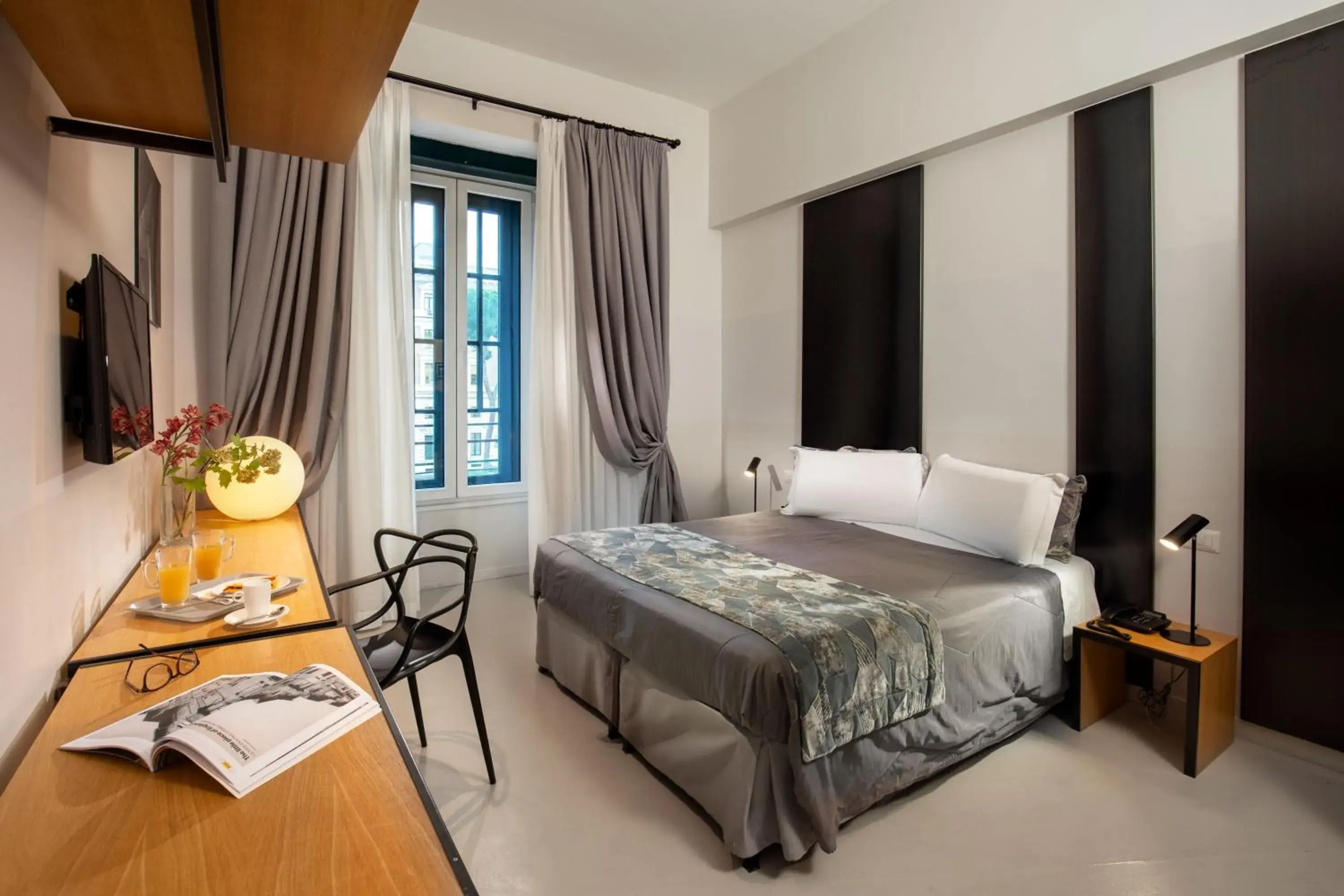 Photo of the whole room, Bed in Viminale View Hotel Photo of the whole room, Bed in Viminale View Hotel