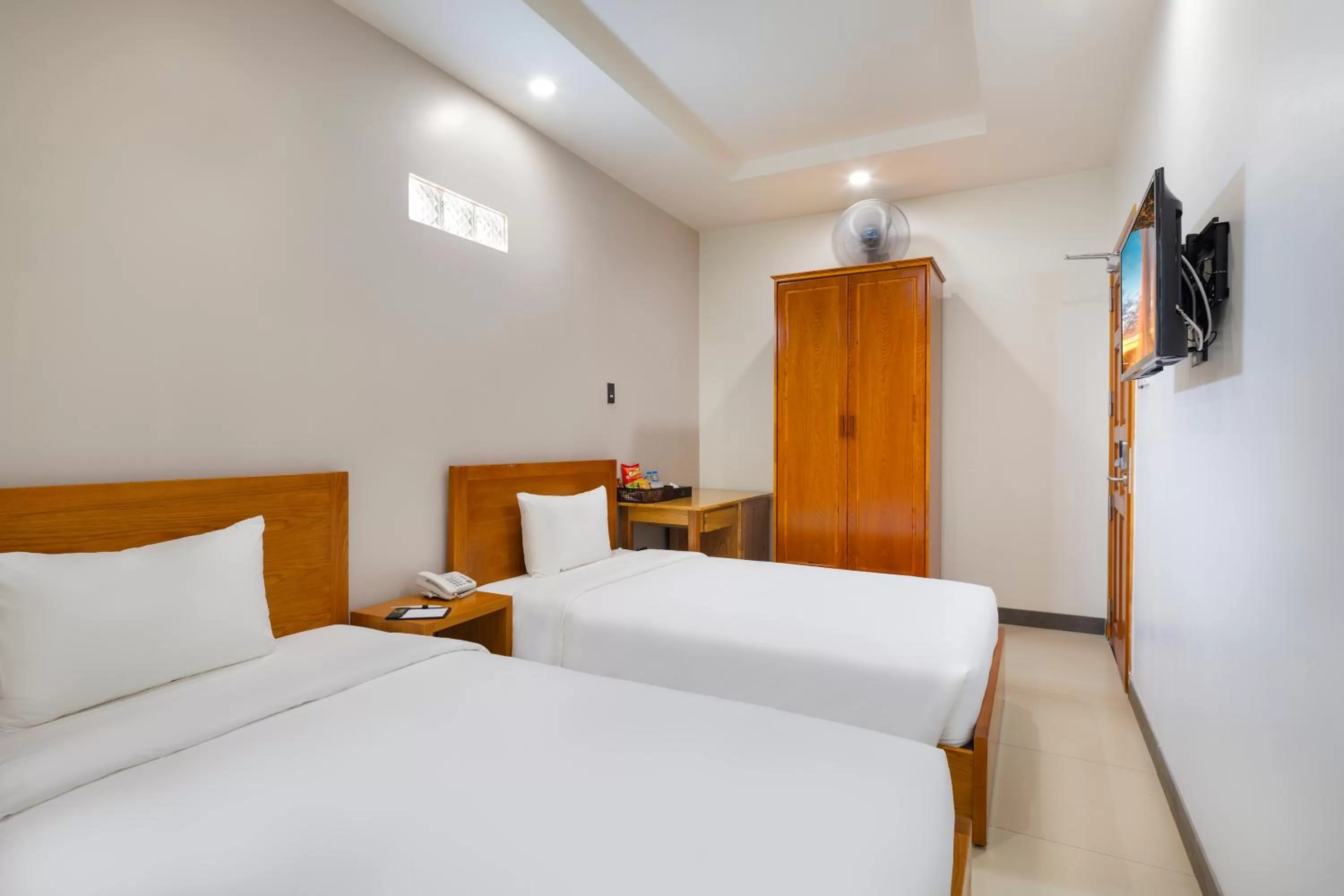 Bed in LARA HOTEL LONG XUYÊN