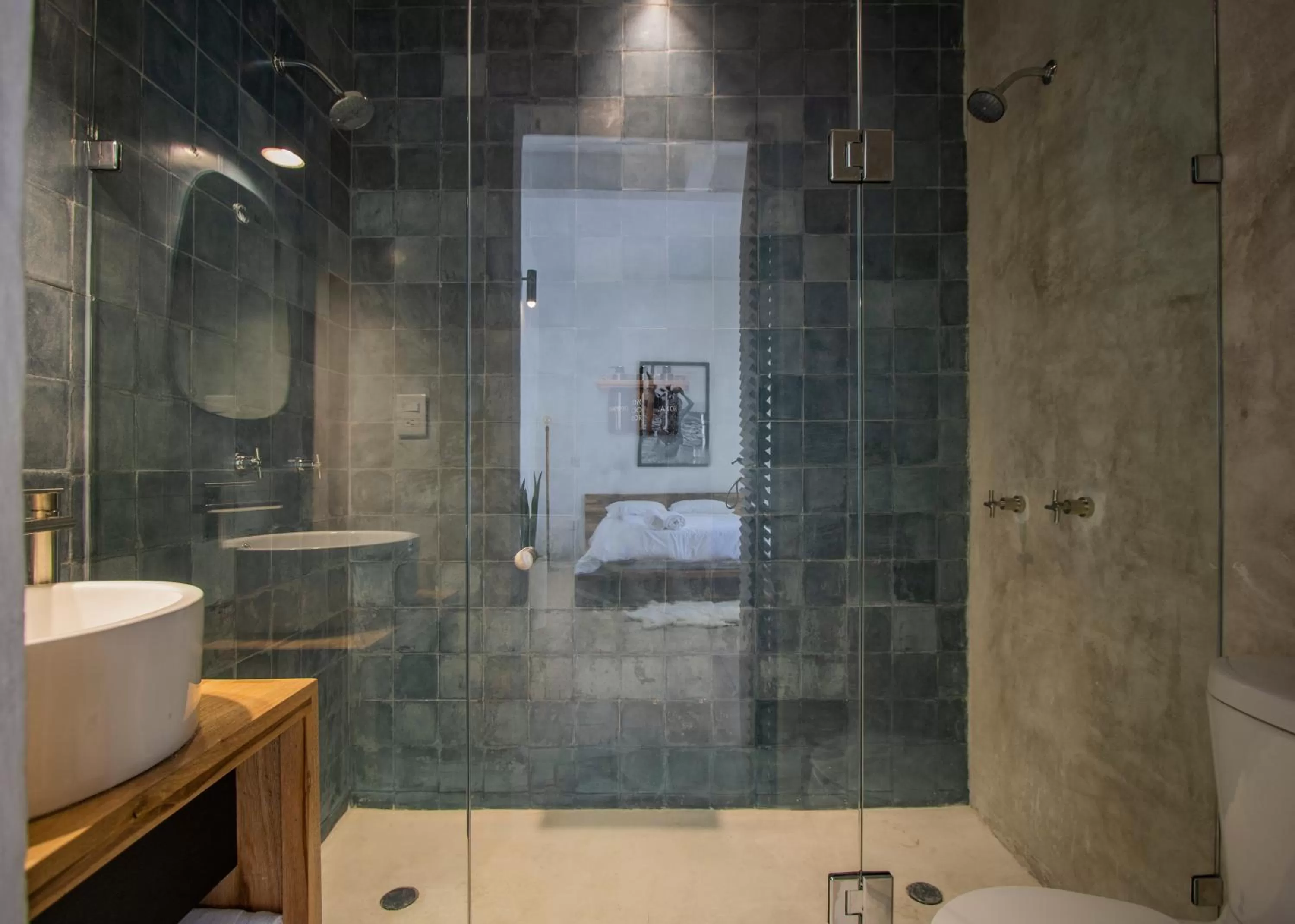 Shower in Hotel Sin Nombre