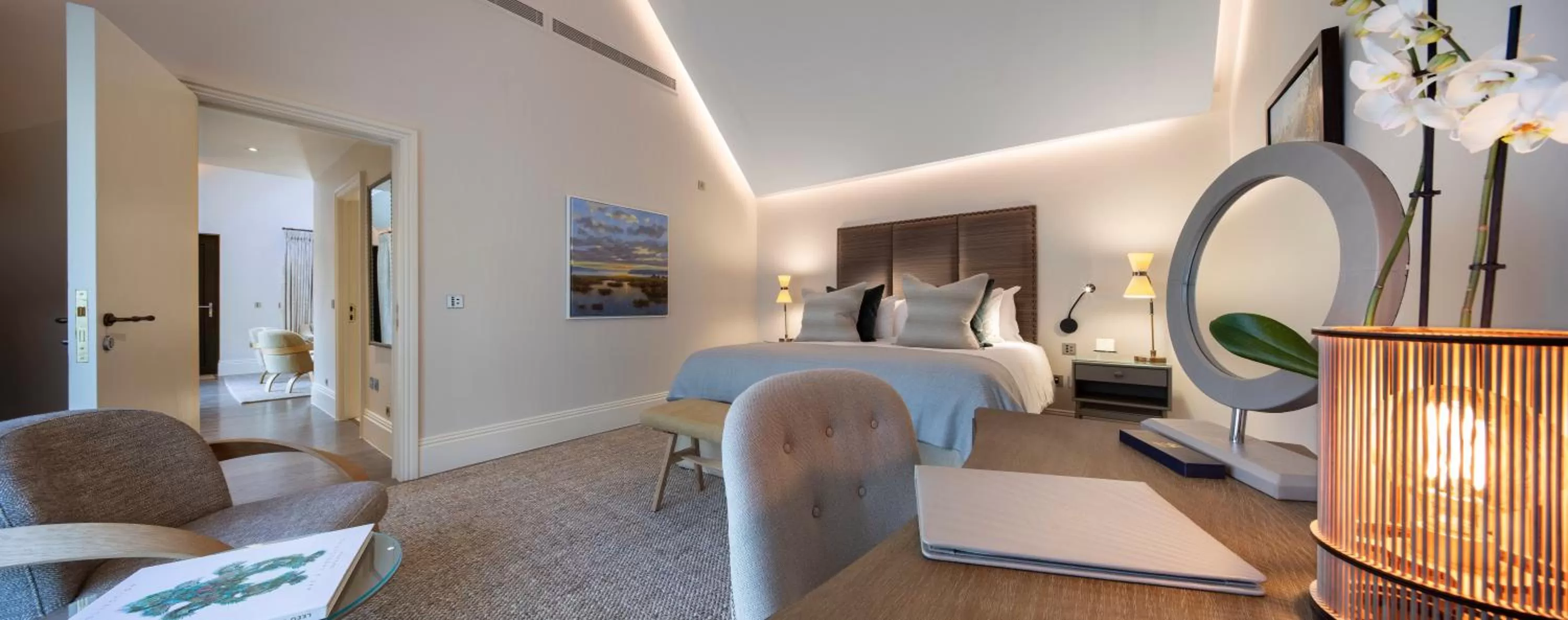 Bed in Linthwaite House Hotel