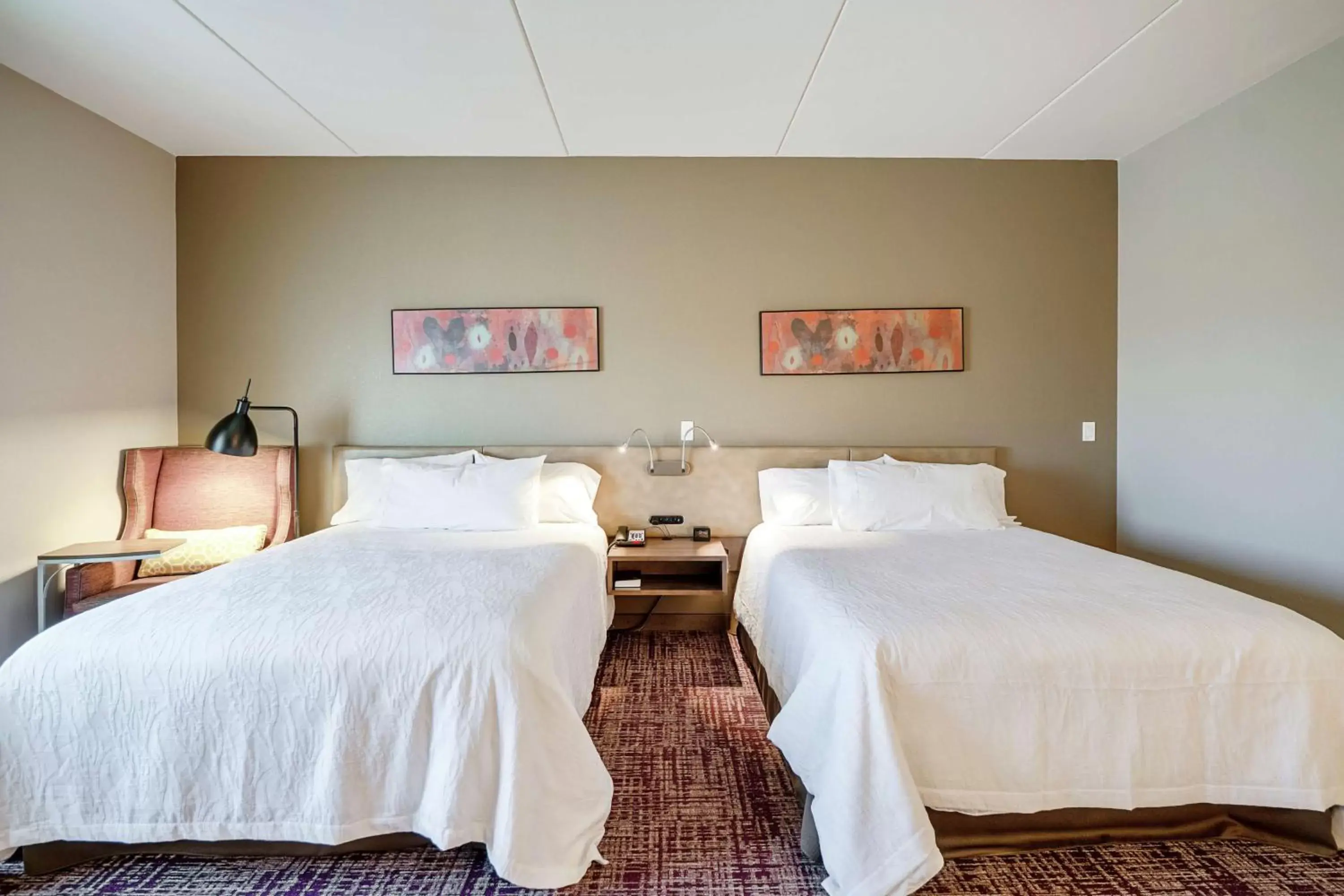 Bed in Hilton Garden Inn Edmond/Oklahoma City North