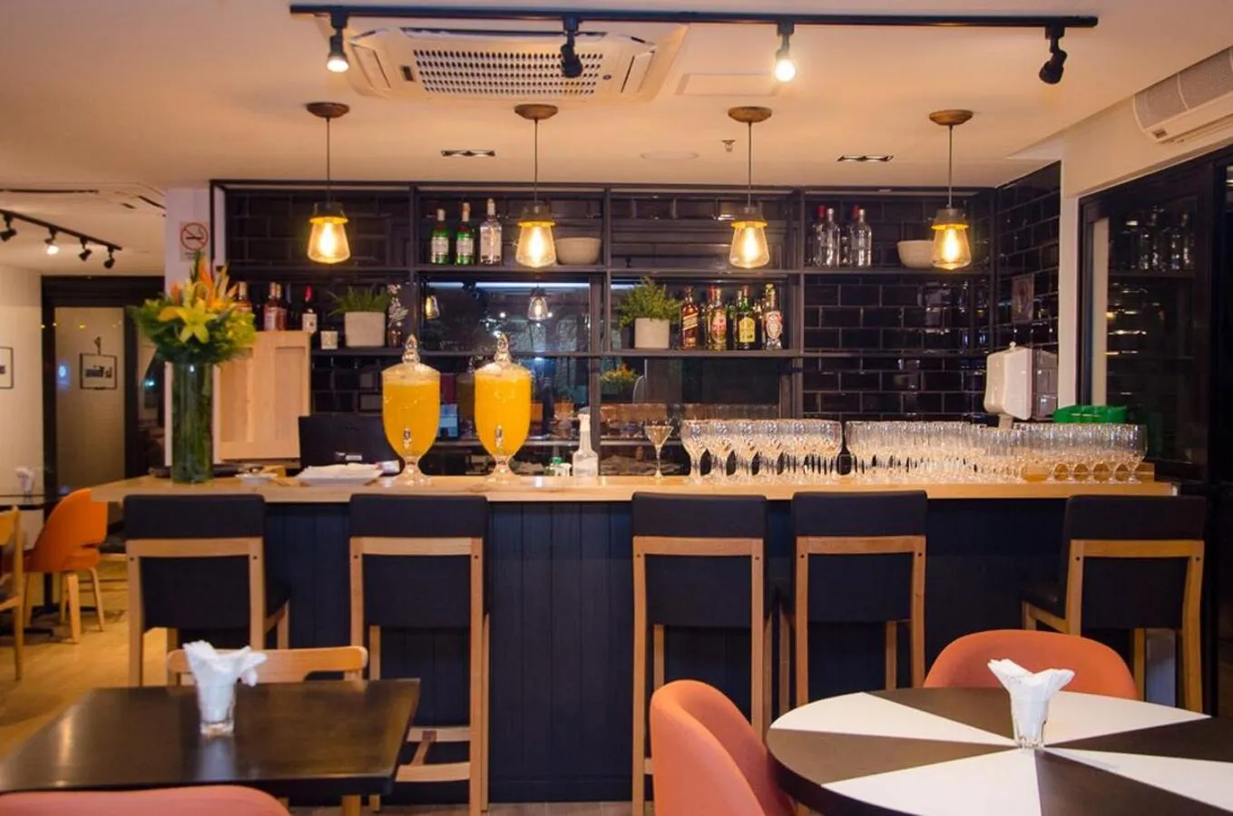 Restaurant/places to eat in Transamerica Executive Bela Cintra (Paulista)