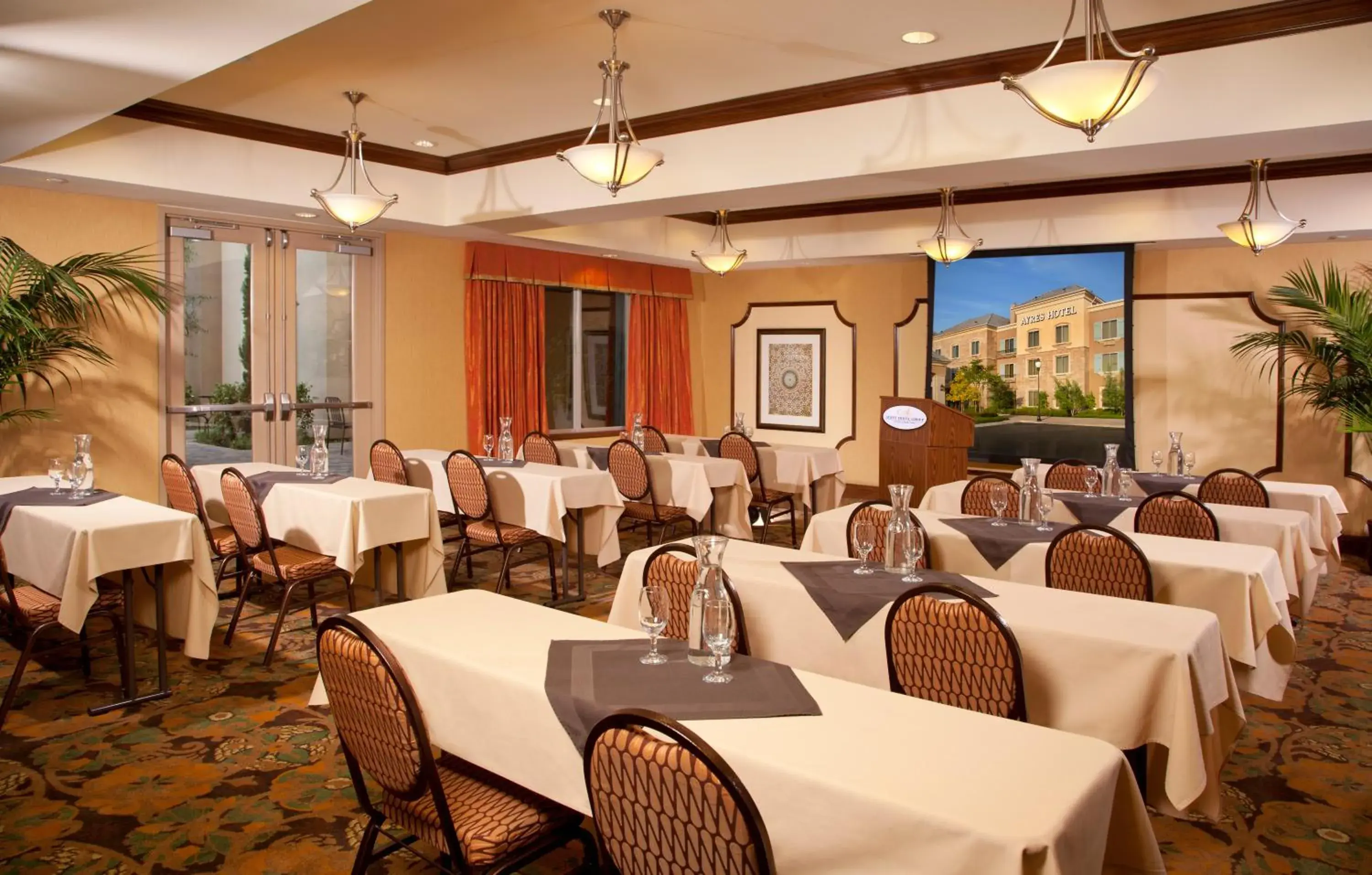 Business facilities, Restaurant/Places to Eat in Ayres Hotel Chino Hills