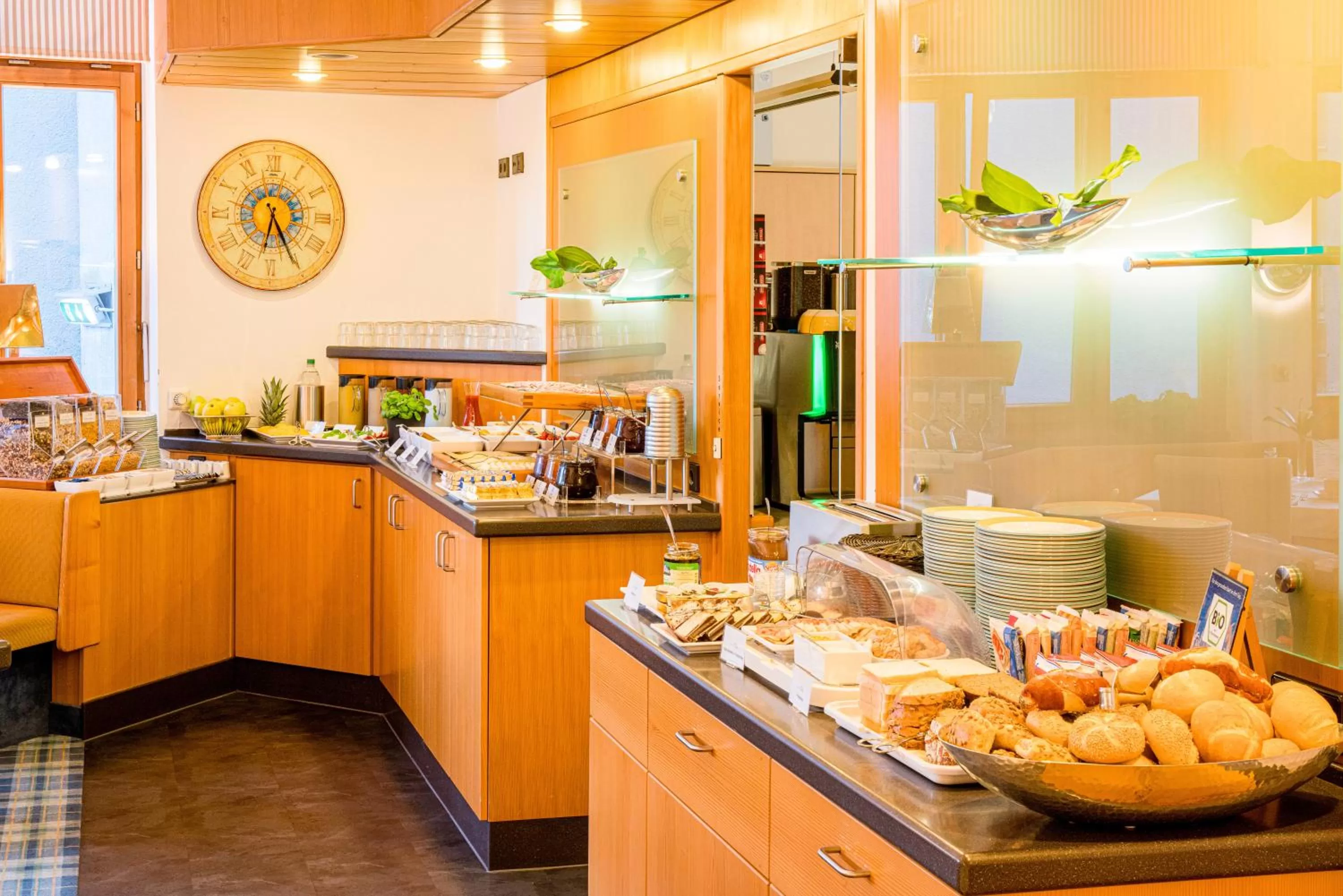 Buffet breakfast in Hotel Am Nockherberg