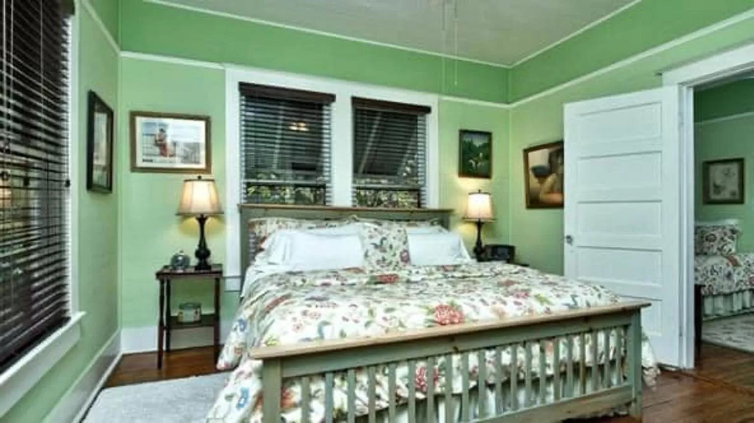 Bed in Grady House Bed and Breakfast