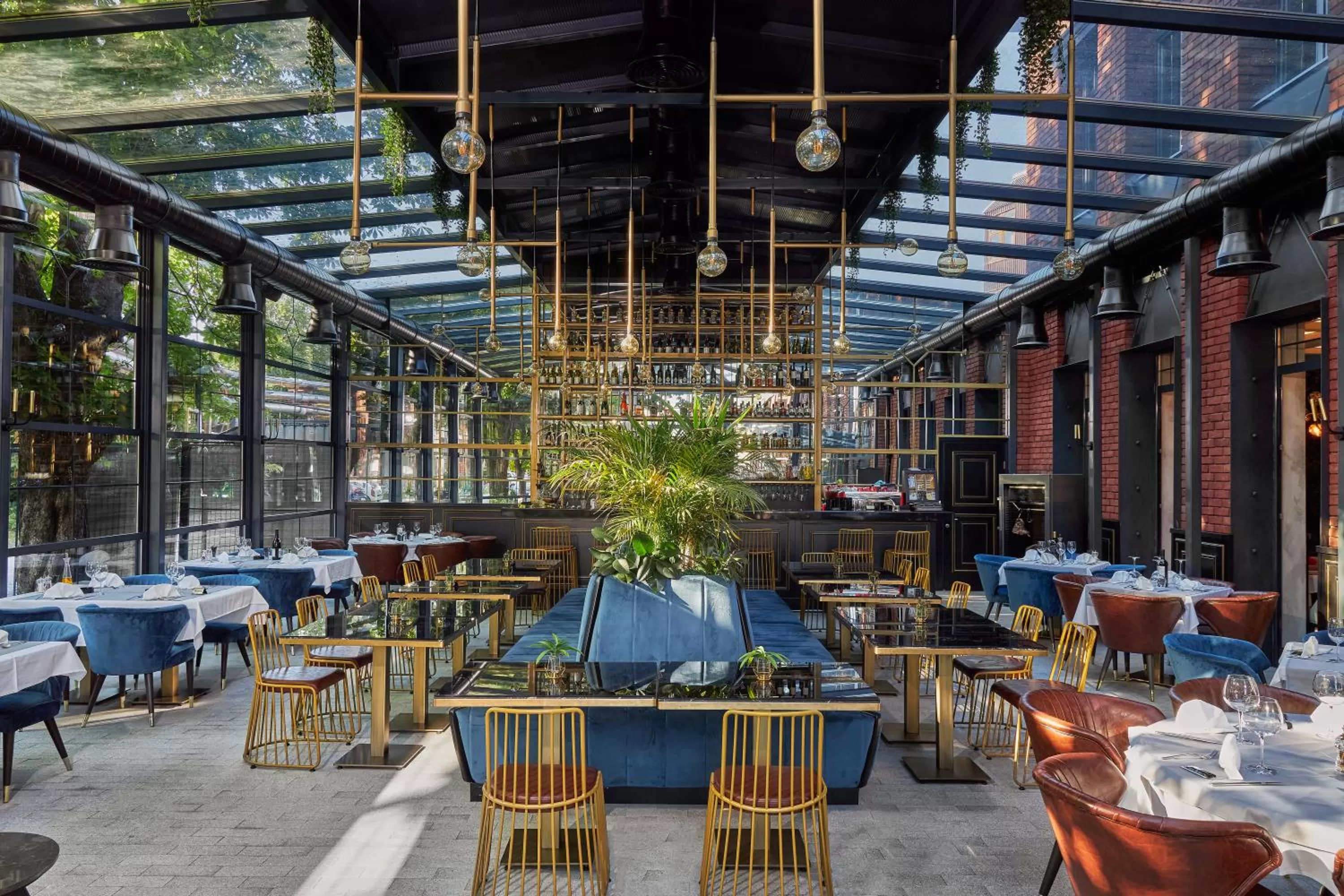 Restaurant/places to eat in Industrial 1853.