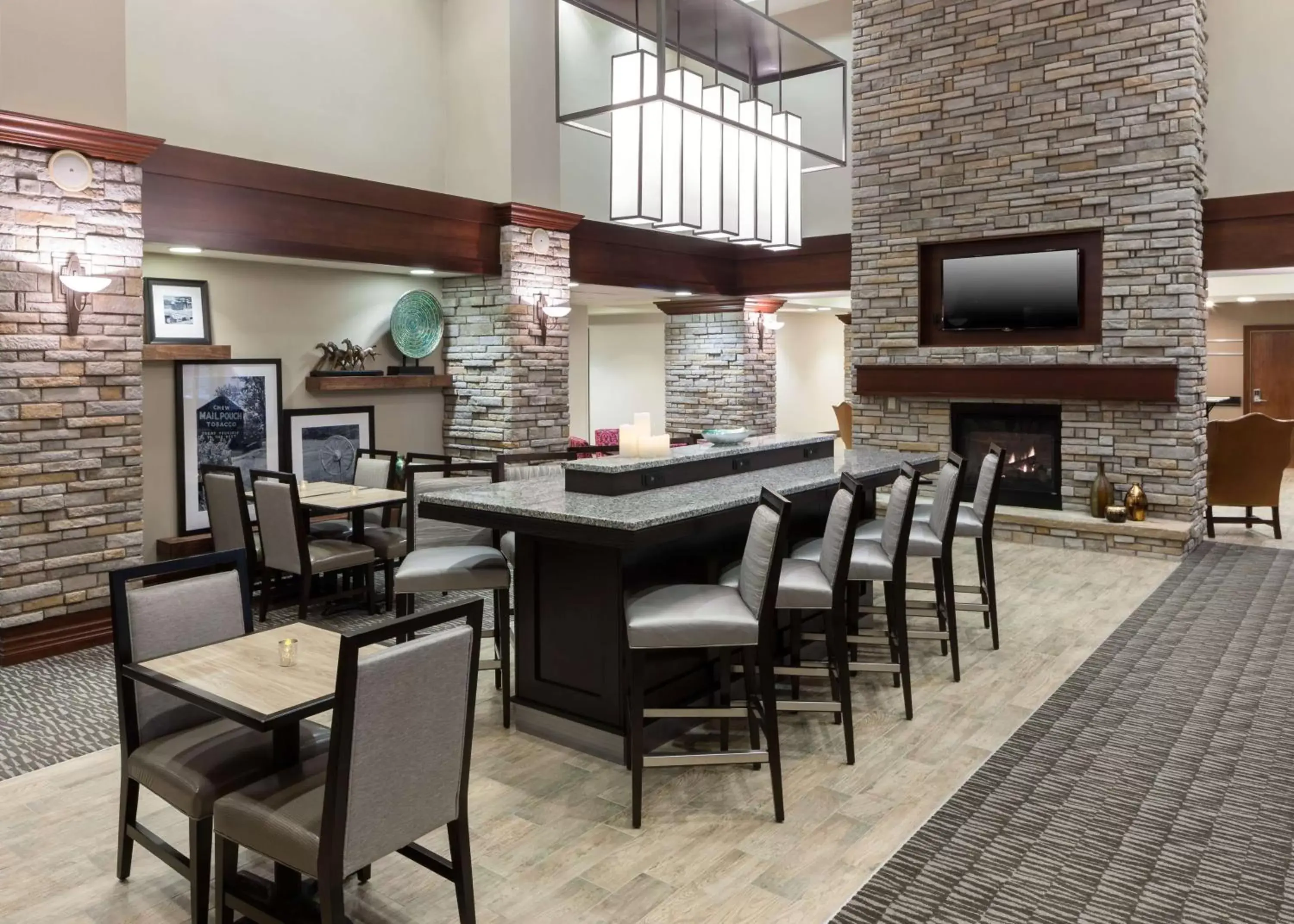 Lobby or reception, Restaurant/Places to Eat in Hampton Inn & Suites Colorado Springs/I-25 South