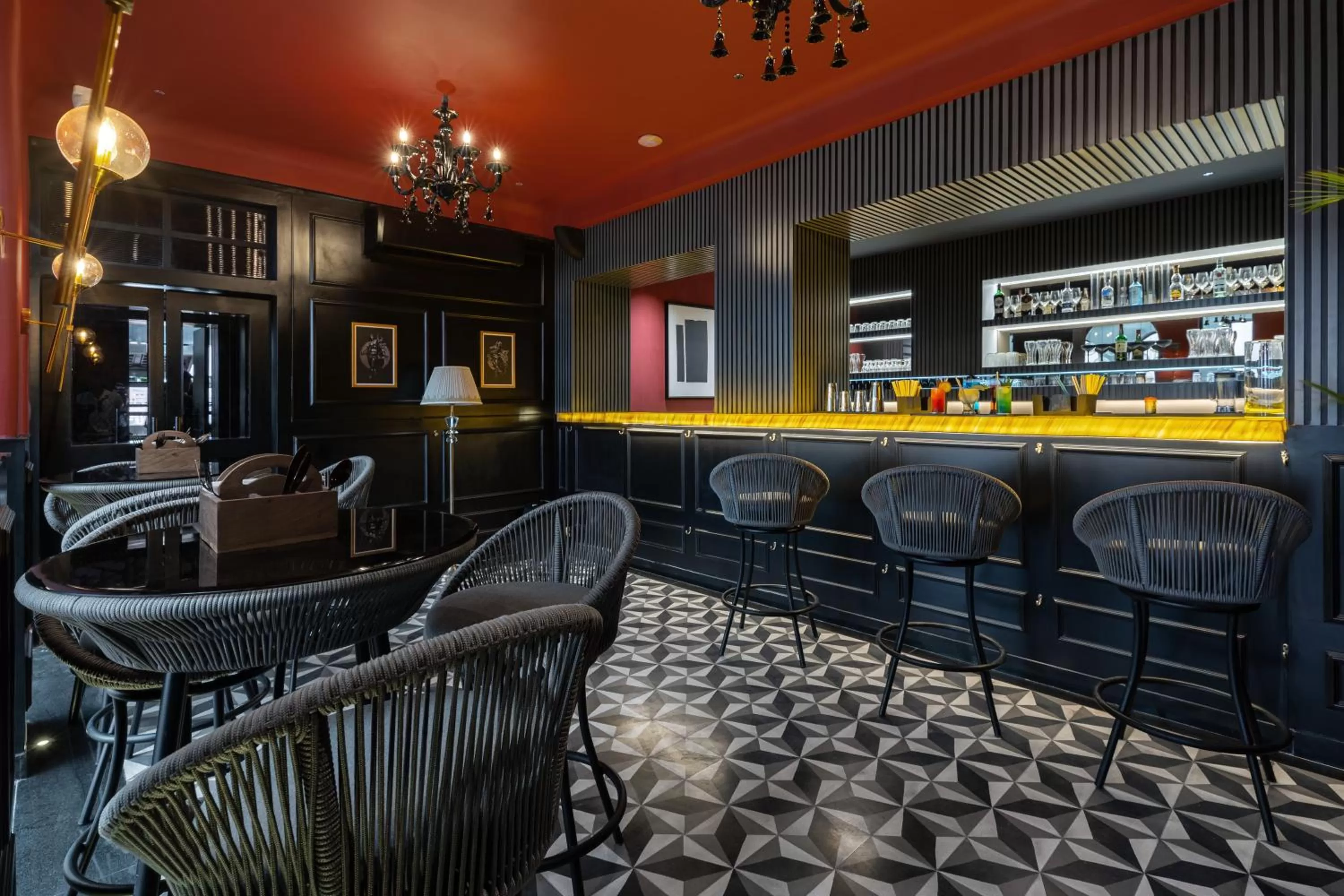 Lounge or bar in Downtown Prime A Premium Boutique Hotel Udaipur - My Downtown Hotels