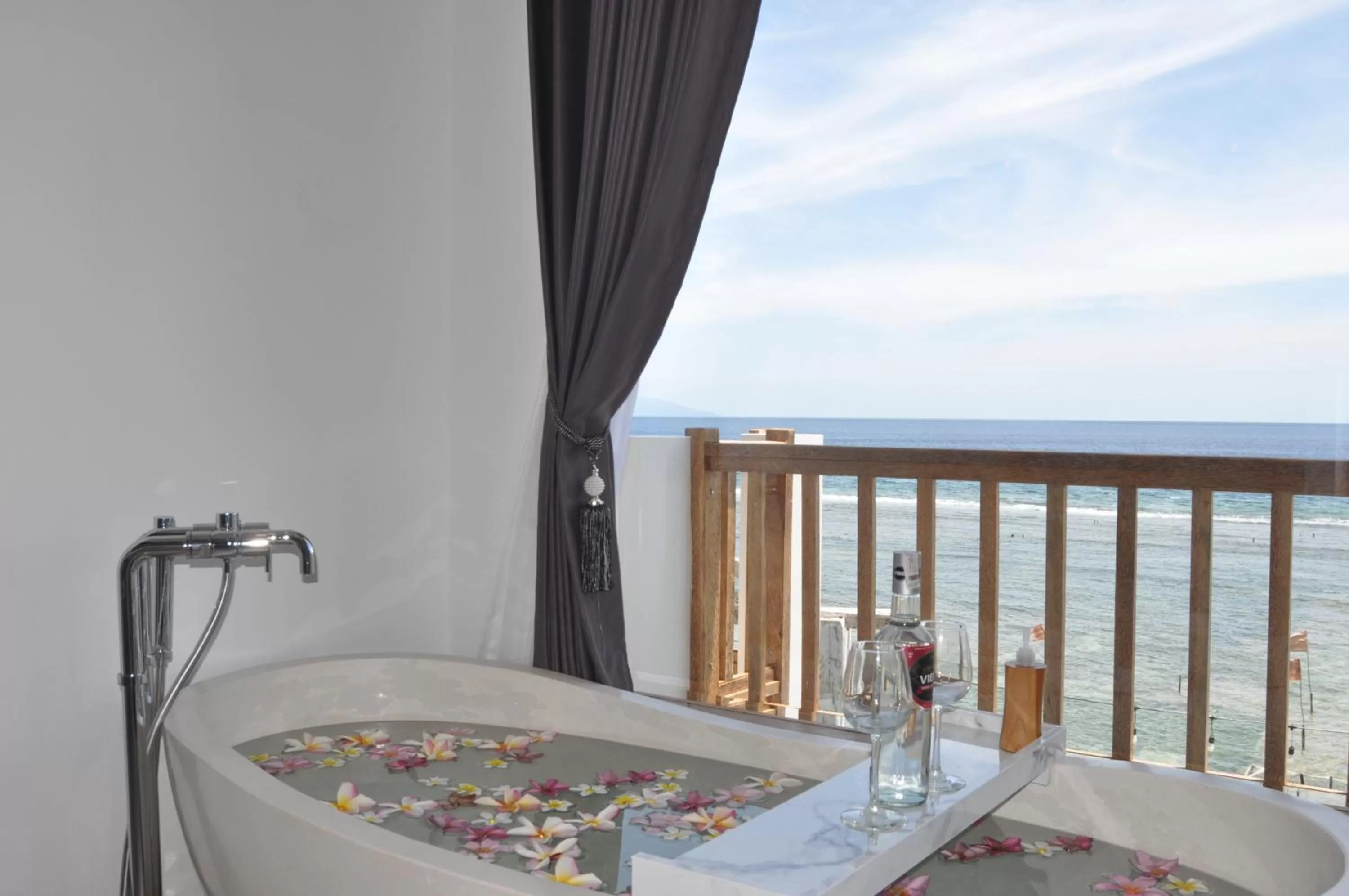 Garden view in SUITE OCEAN BLUE