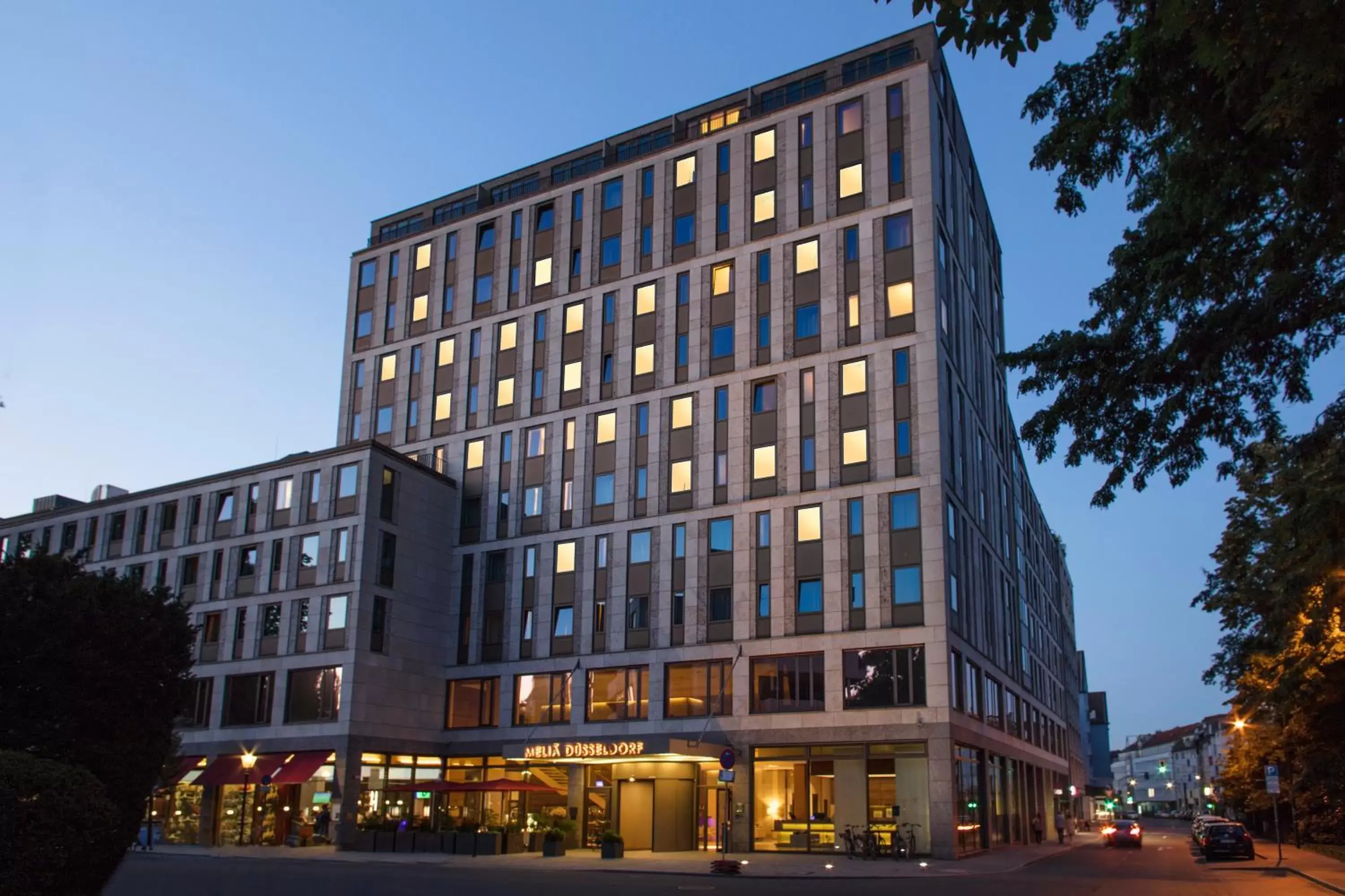 Facade/entrance, Property Building in Meliá Düsseldorf