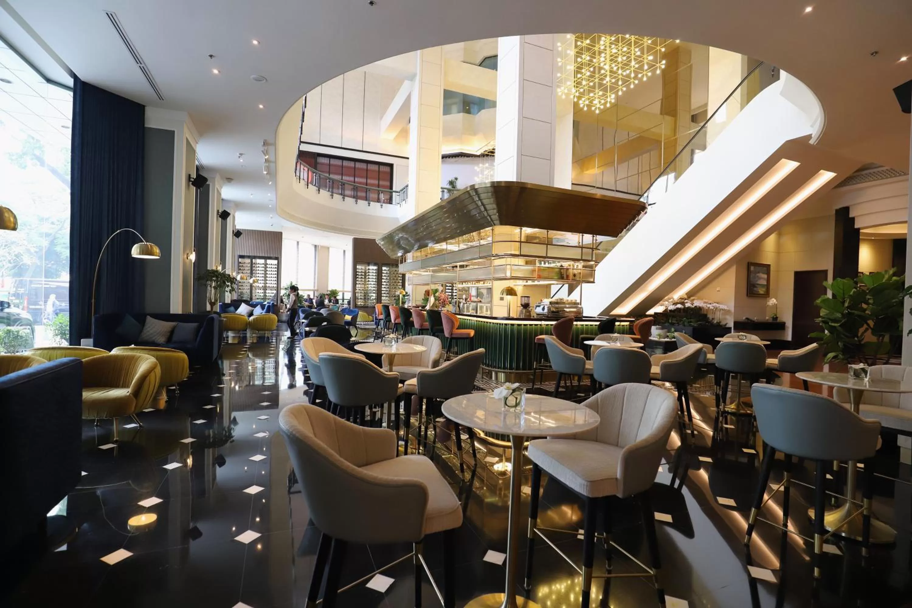 Restaurant/places to eat in Melia Hanoi